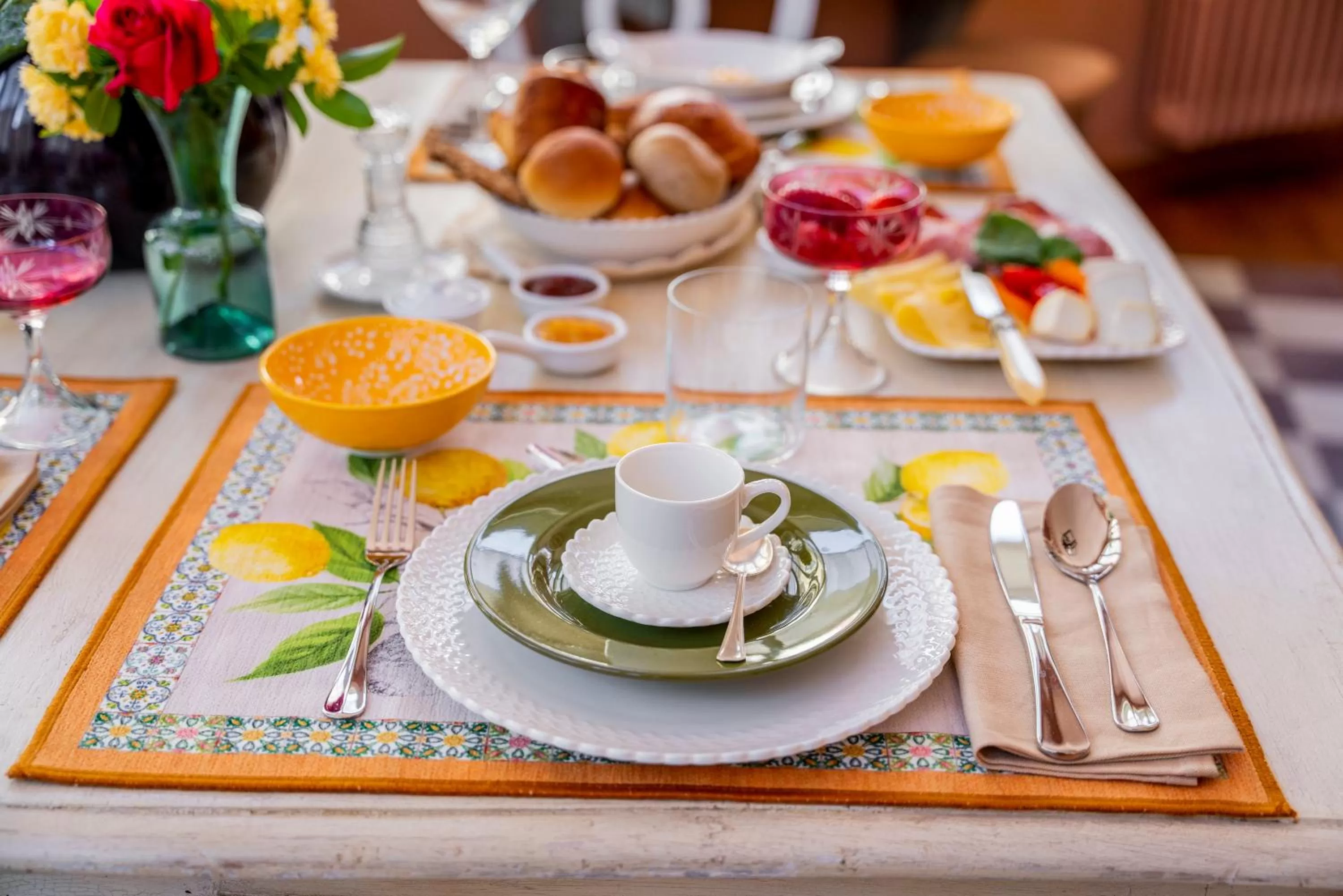 Continental breakfast in FORESTERIA di PALAZZO RADICI