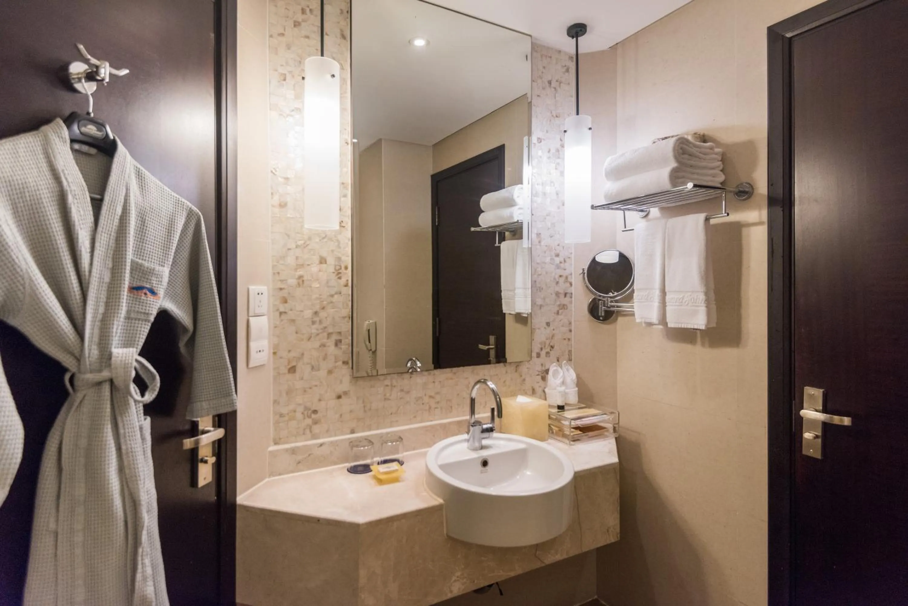 Bathroom in Howard Johnson Resort Sanya Bay