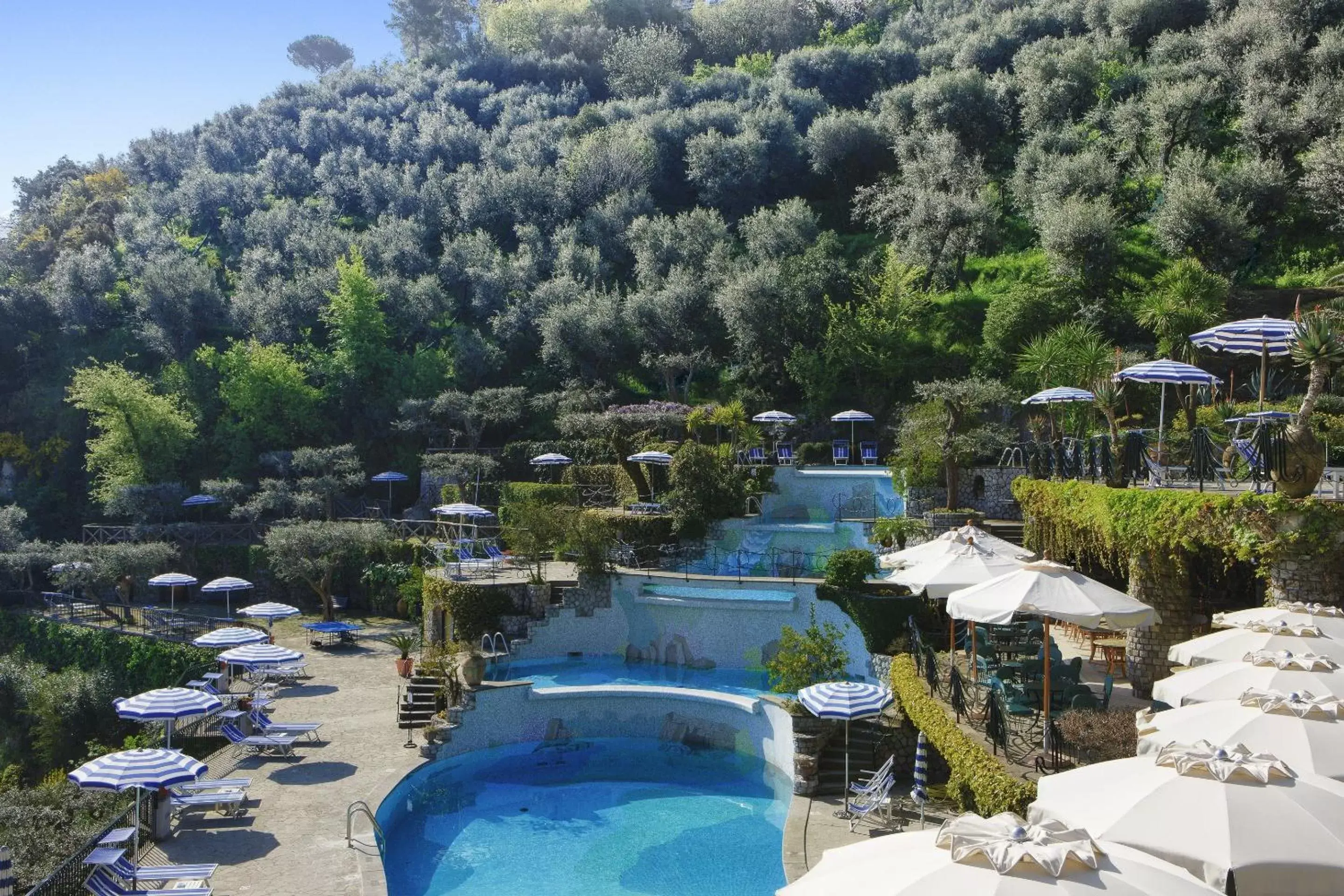 Garden, Pool View in Grand Hotel Capodimonte