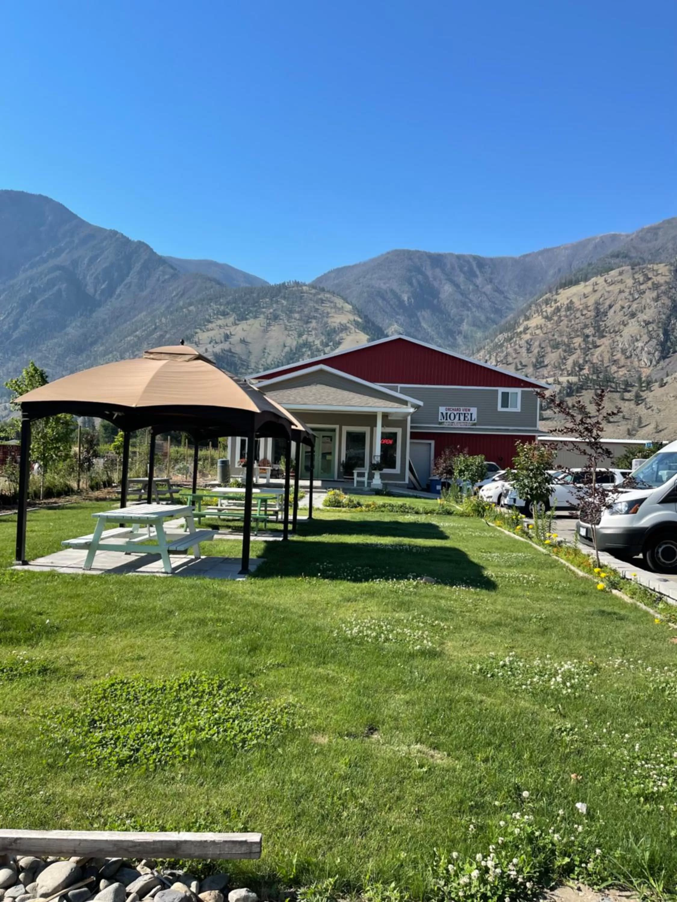 Property Building in Orchard View Motel