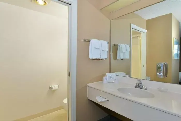 Bathroom in Americas Best Value Inn Kalispell