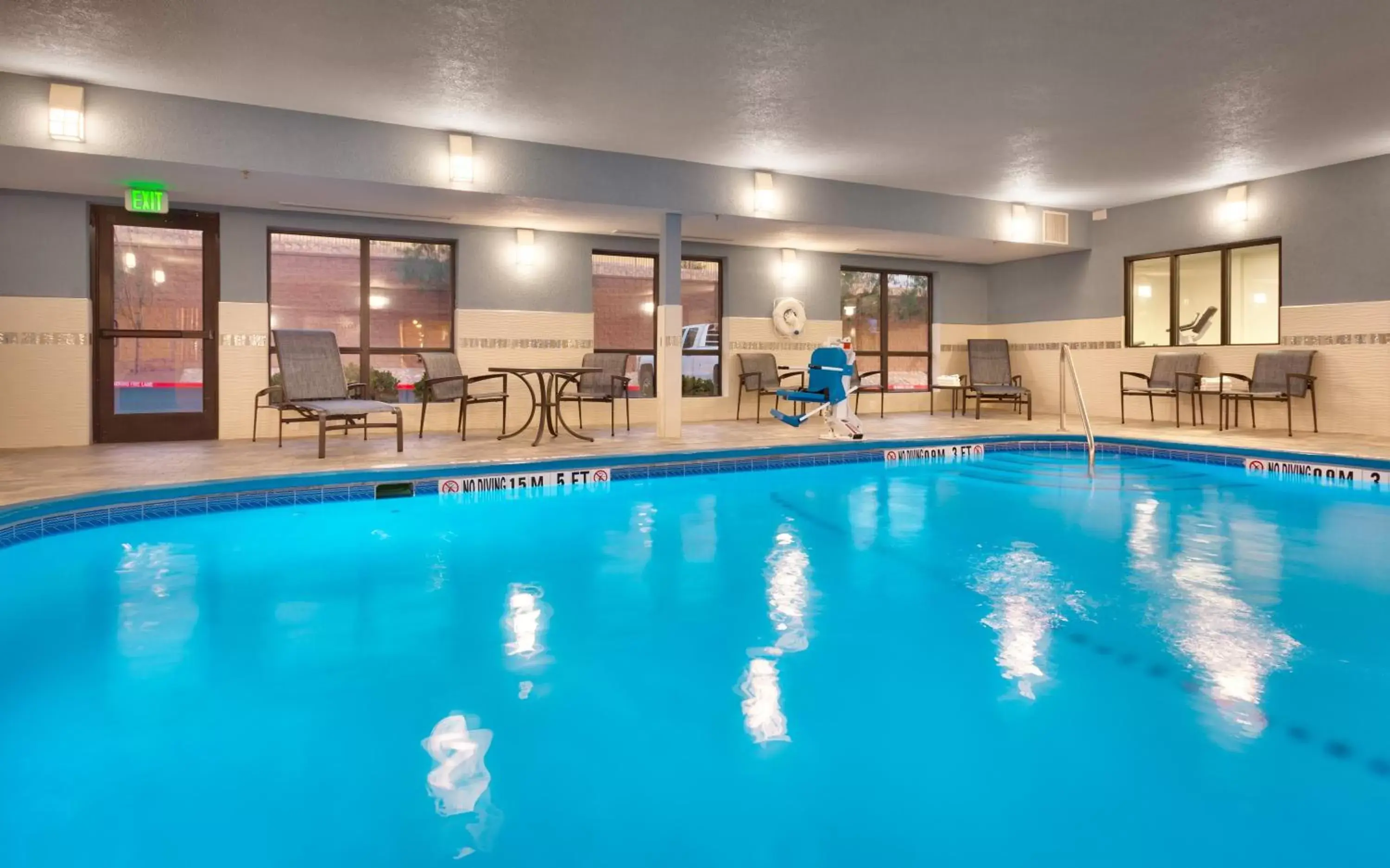 Swimming Pool in Holiday Inn Express El Paso I-10 East, an IHG Hotel