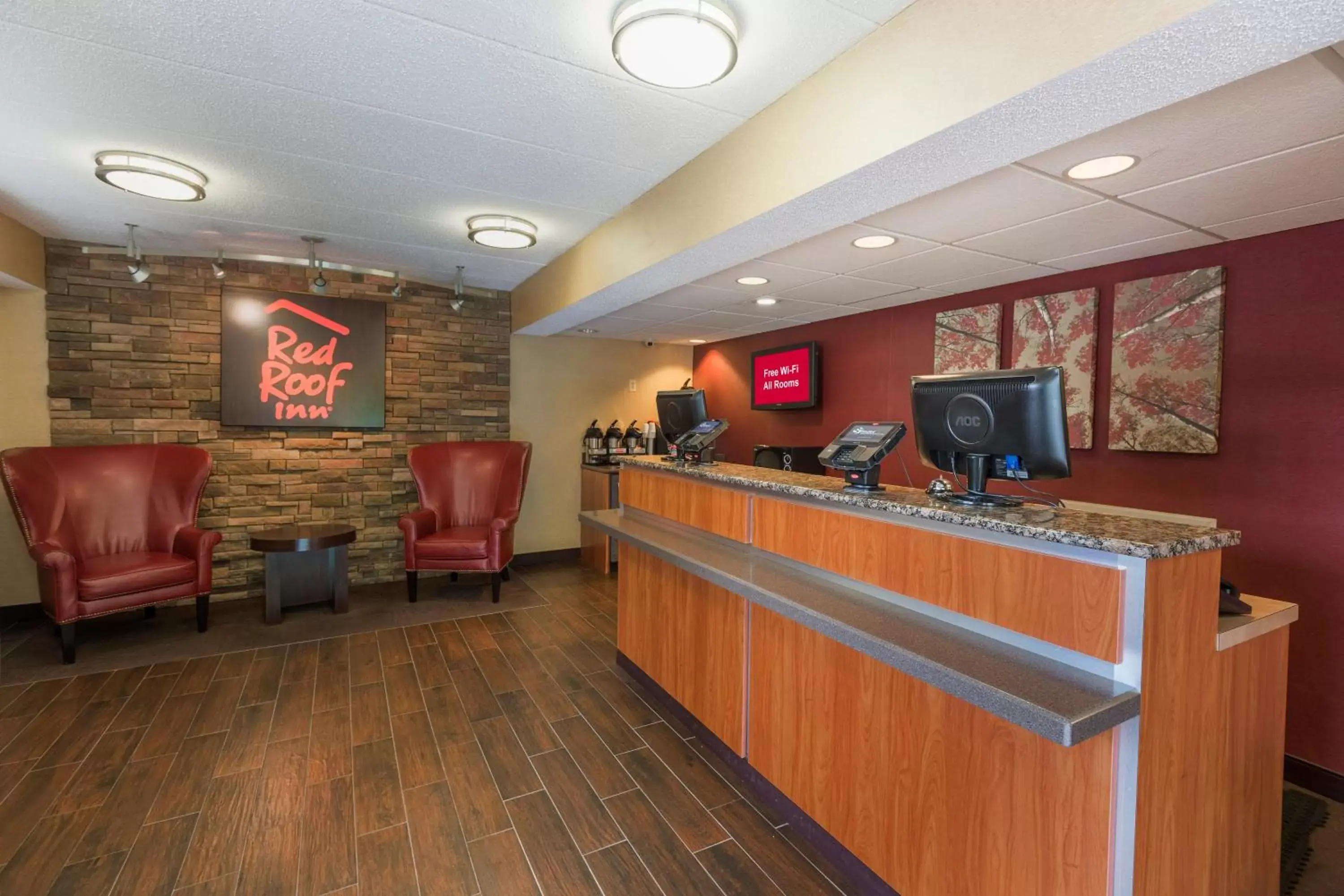 Lobby or reception, Lounge/Bar in Red Roof Inn Chicago - Joliet