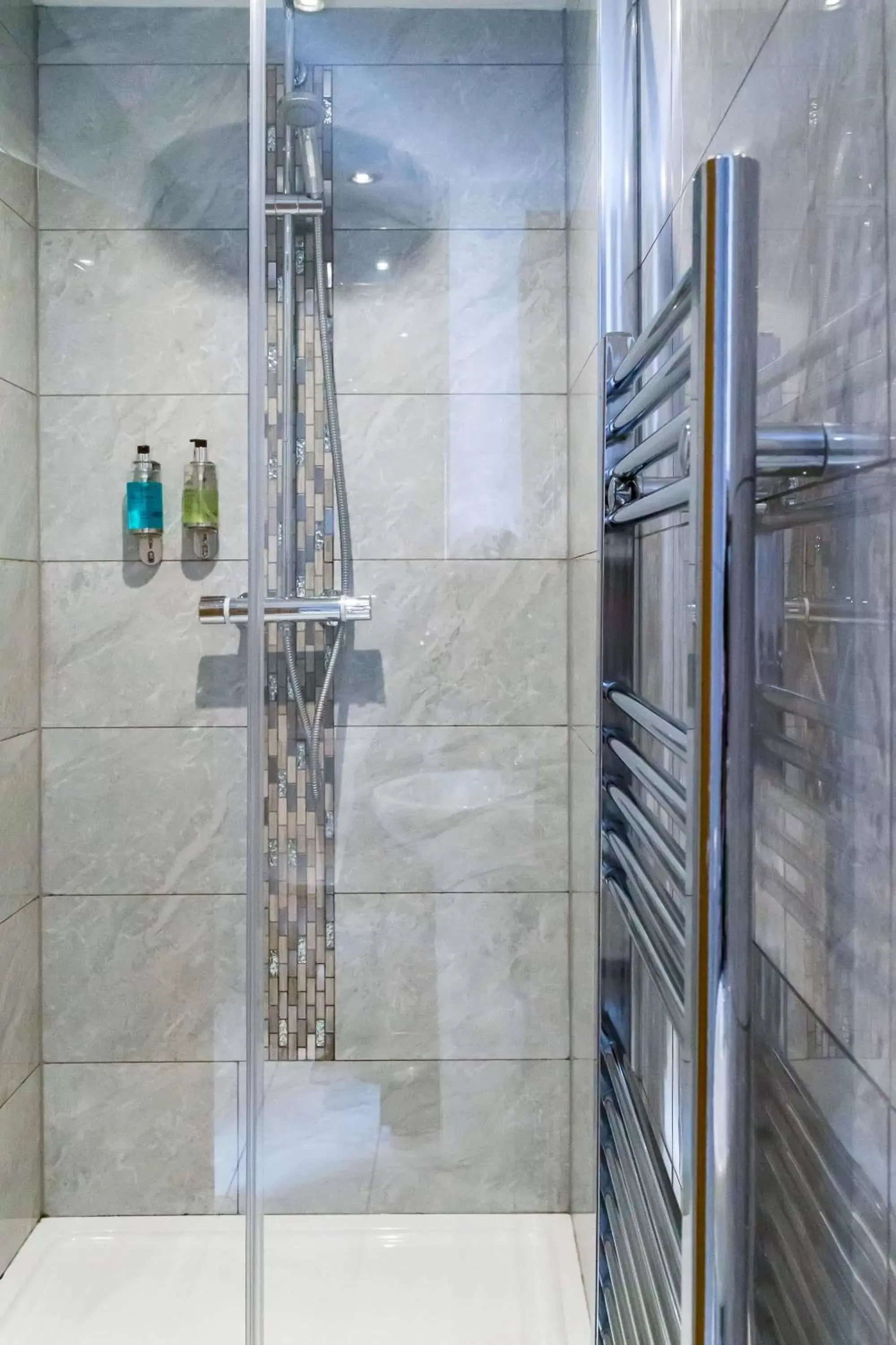 Shower, Bathroom in Goodramgate Apartments