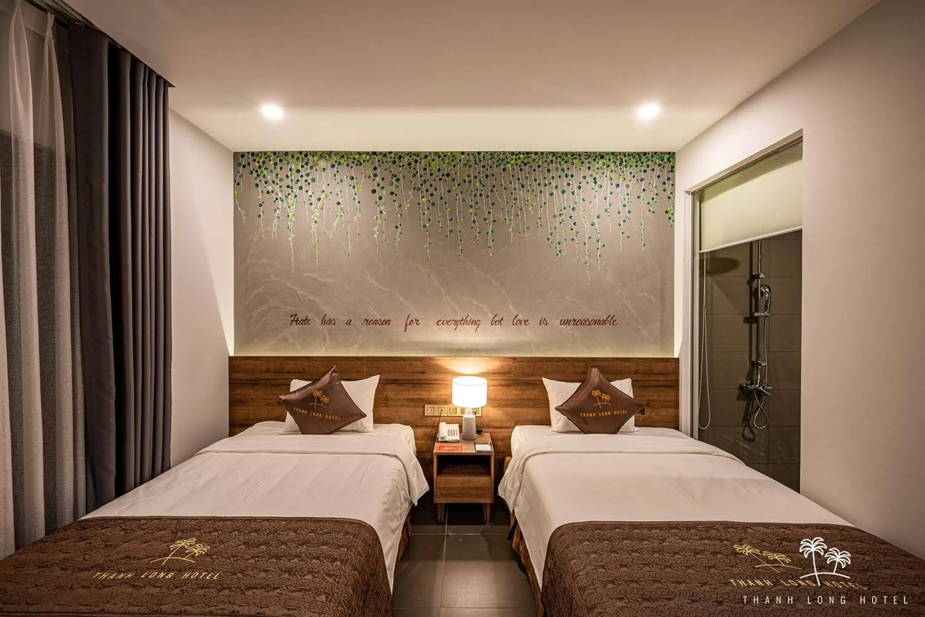 Bed in Thanh Long Hotel - Tra Khuc