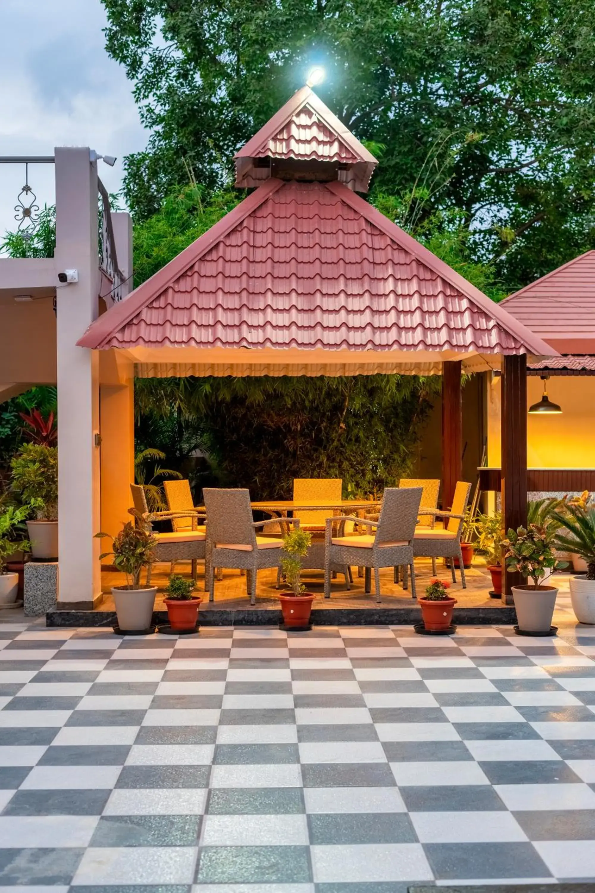 Dining area in Mountain Creek Udaipur