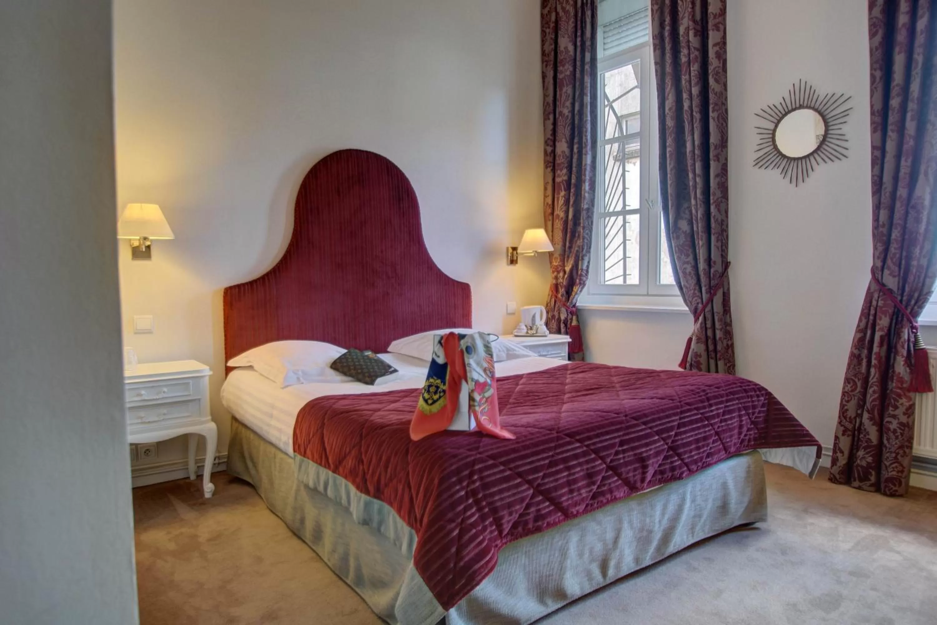 Bedroom, Bed in Hôtel de L'univers