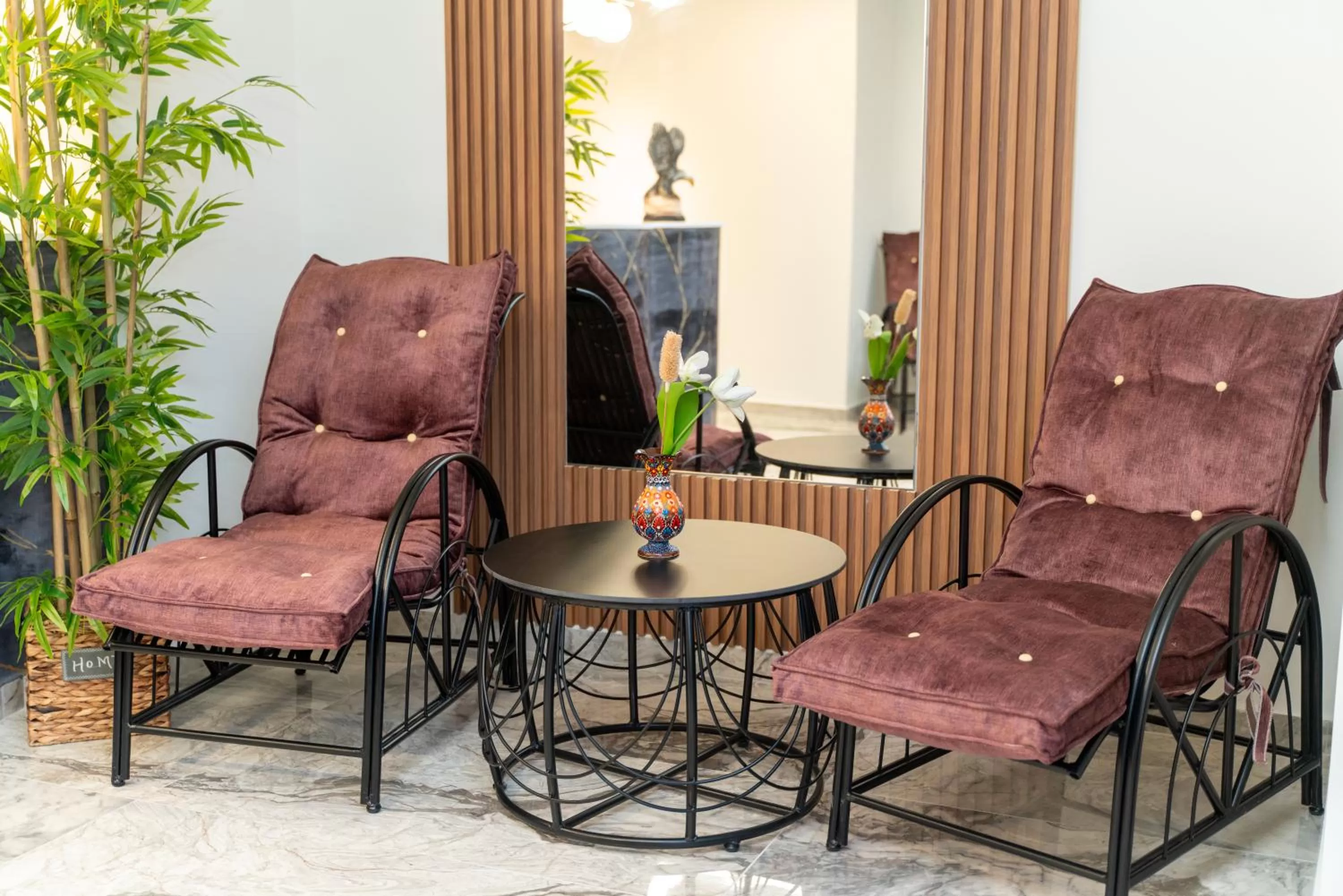 Living room, Seating Area in Hotel Memaj