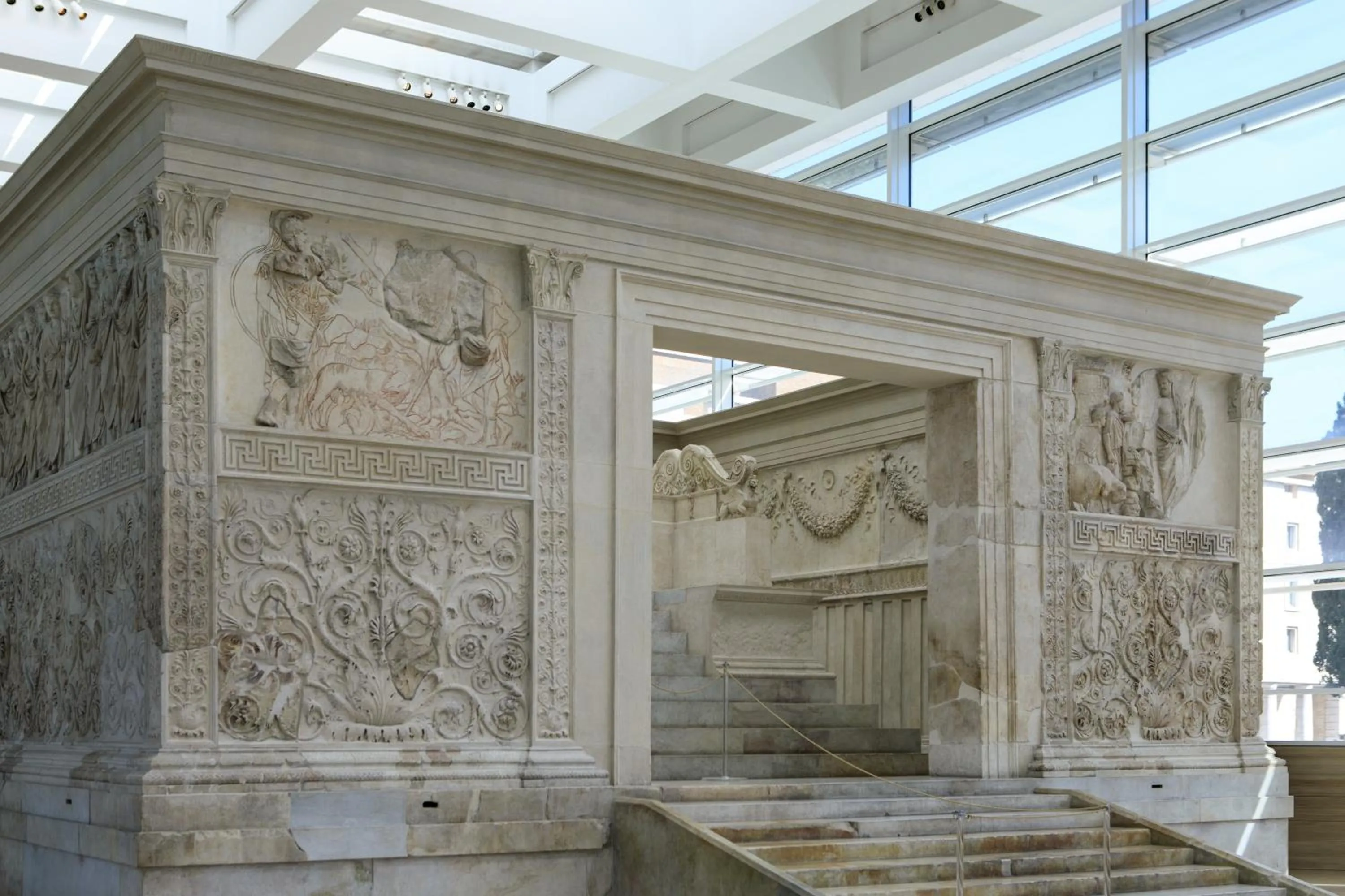 Nearby landmark in Rocco Forte Hotel De La Ville