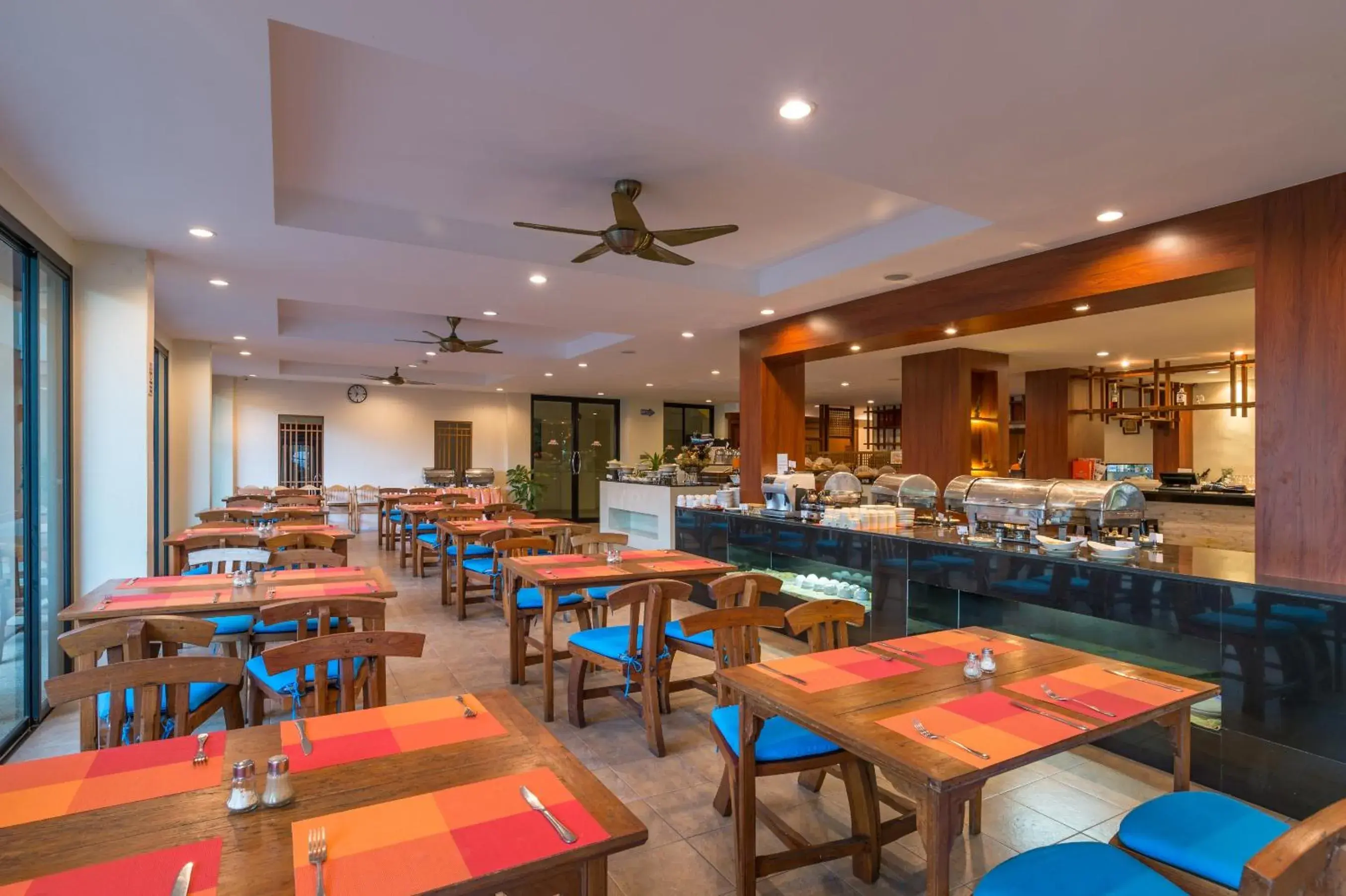 Food and drinks, Restaurant/Places to Eat in Srisuksant Resort