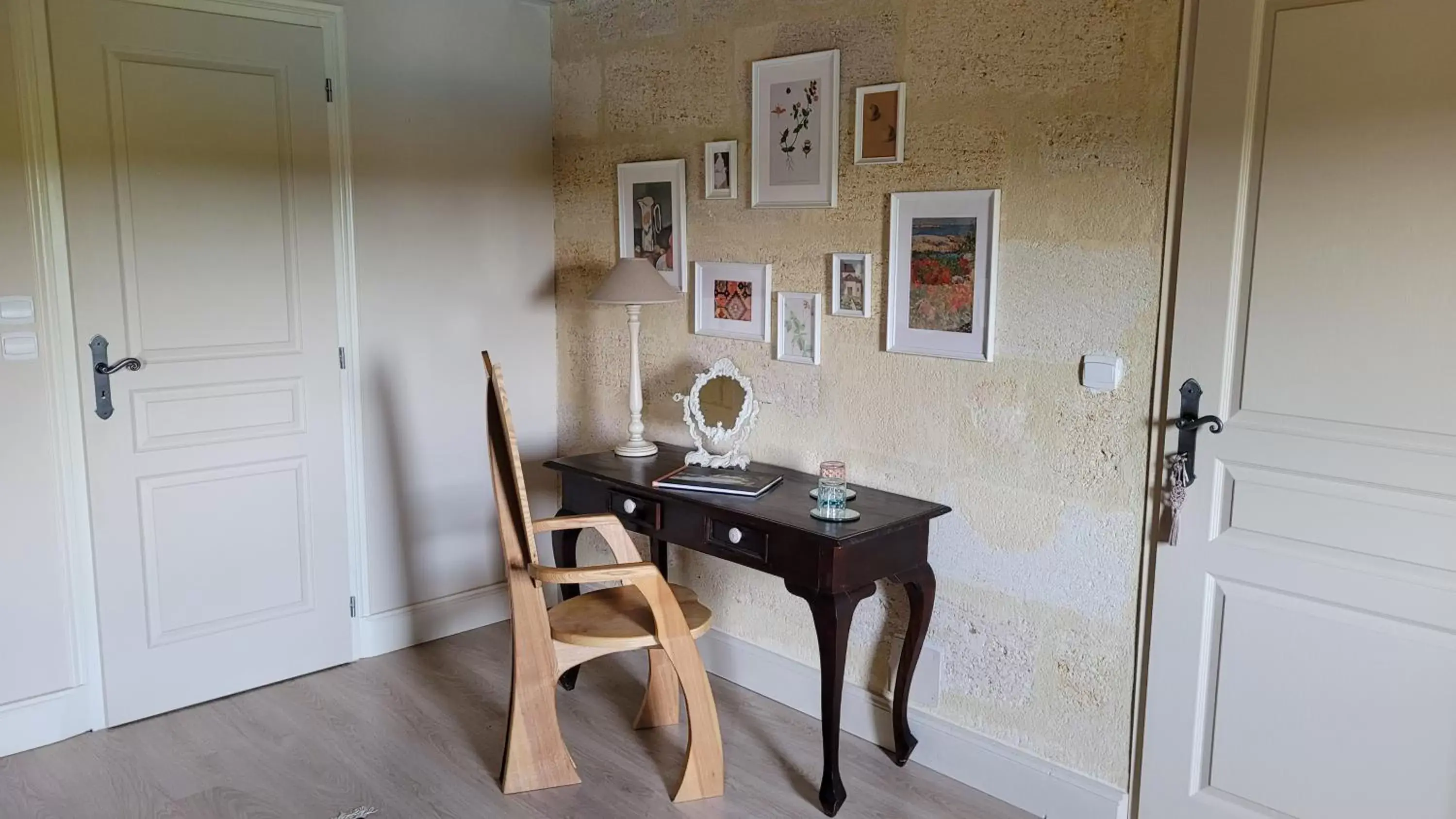 Bedroom, Dining Area in Au Do'Mayne des Bouilles - Spa & Piscine