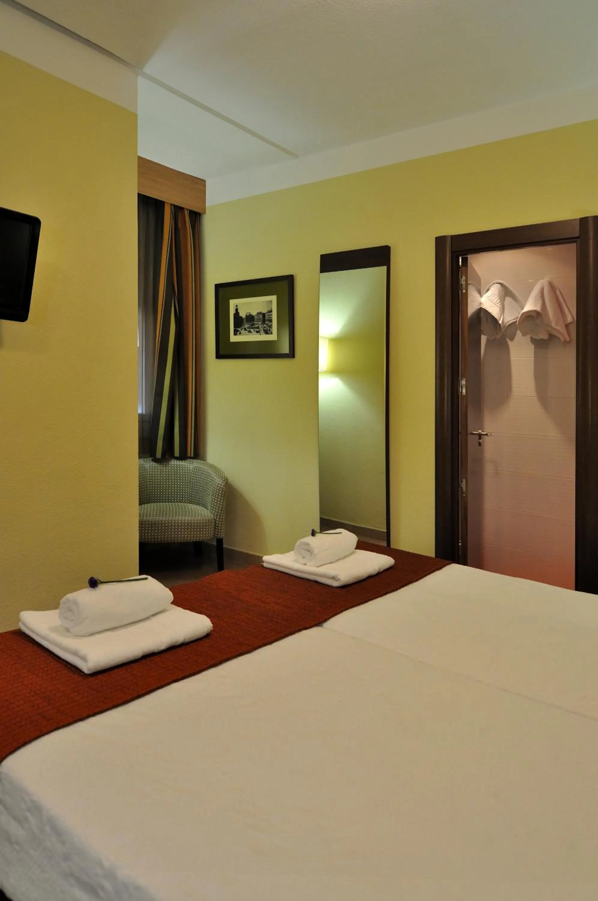 Bed in Hostal Ballesta