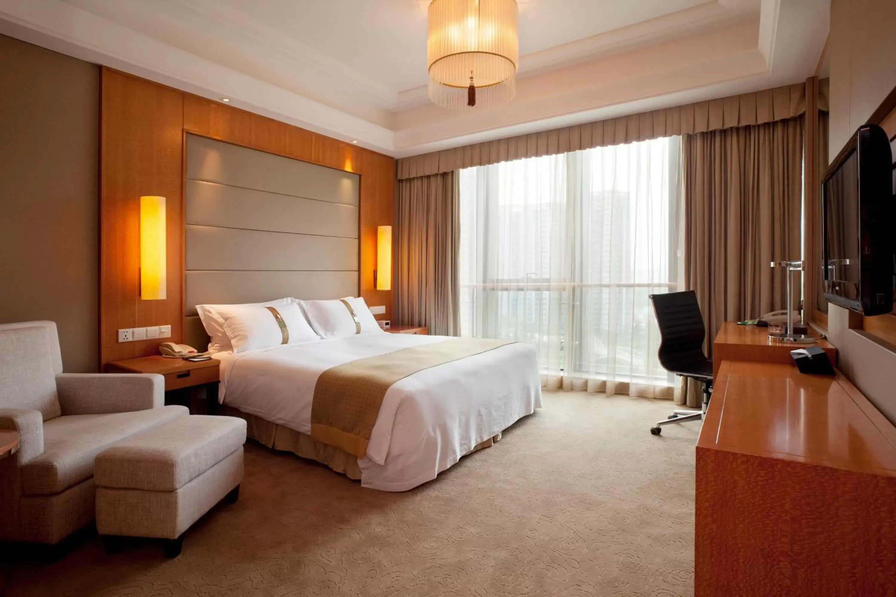 Photo of the whole room in Holiday Inn Hangzhou CBD, an IHG Hotel