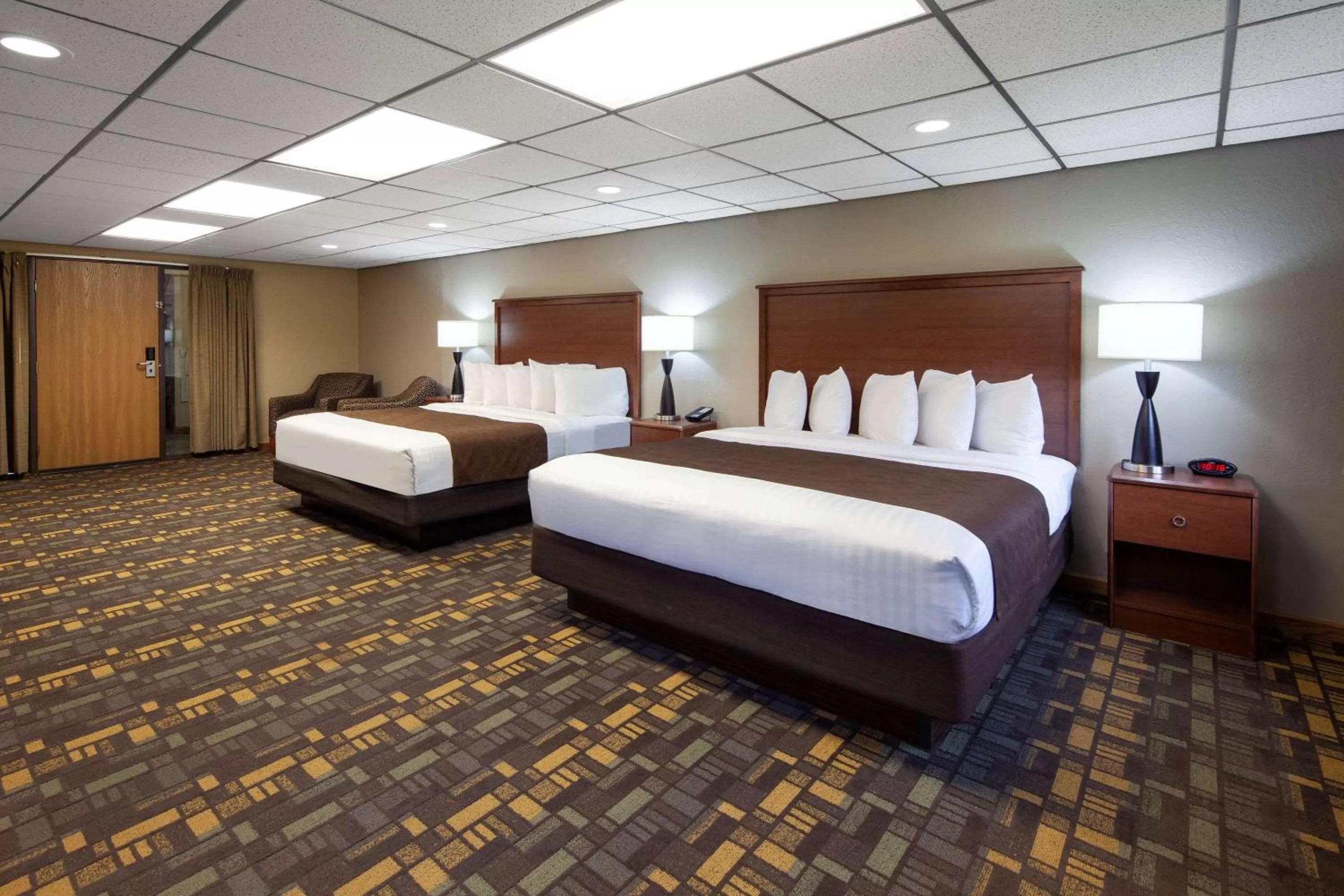 Photo of the whole room, Bed in AmericInn by Wyndham Ironwood