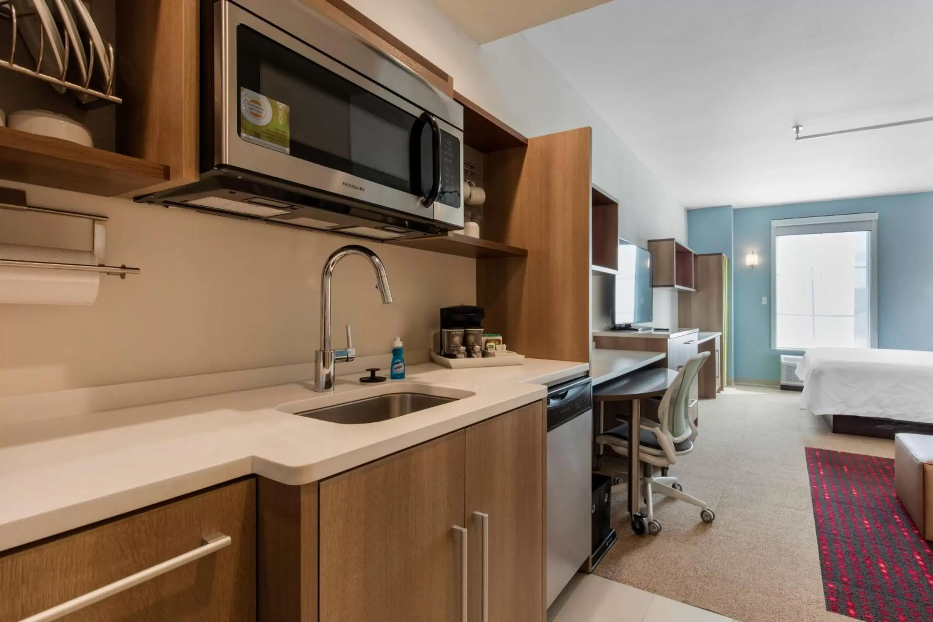 Kitchen or kitchenette, Kitchen/Kitchenette in Home2 Suites By Hilton Olive Branch