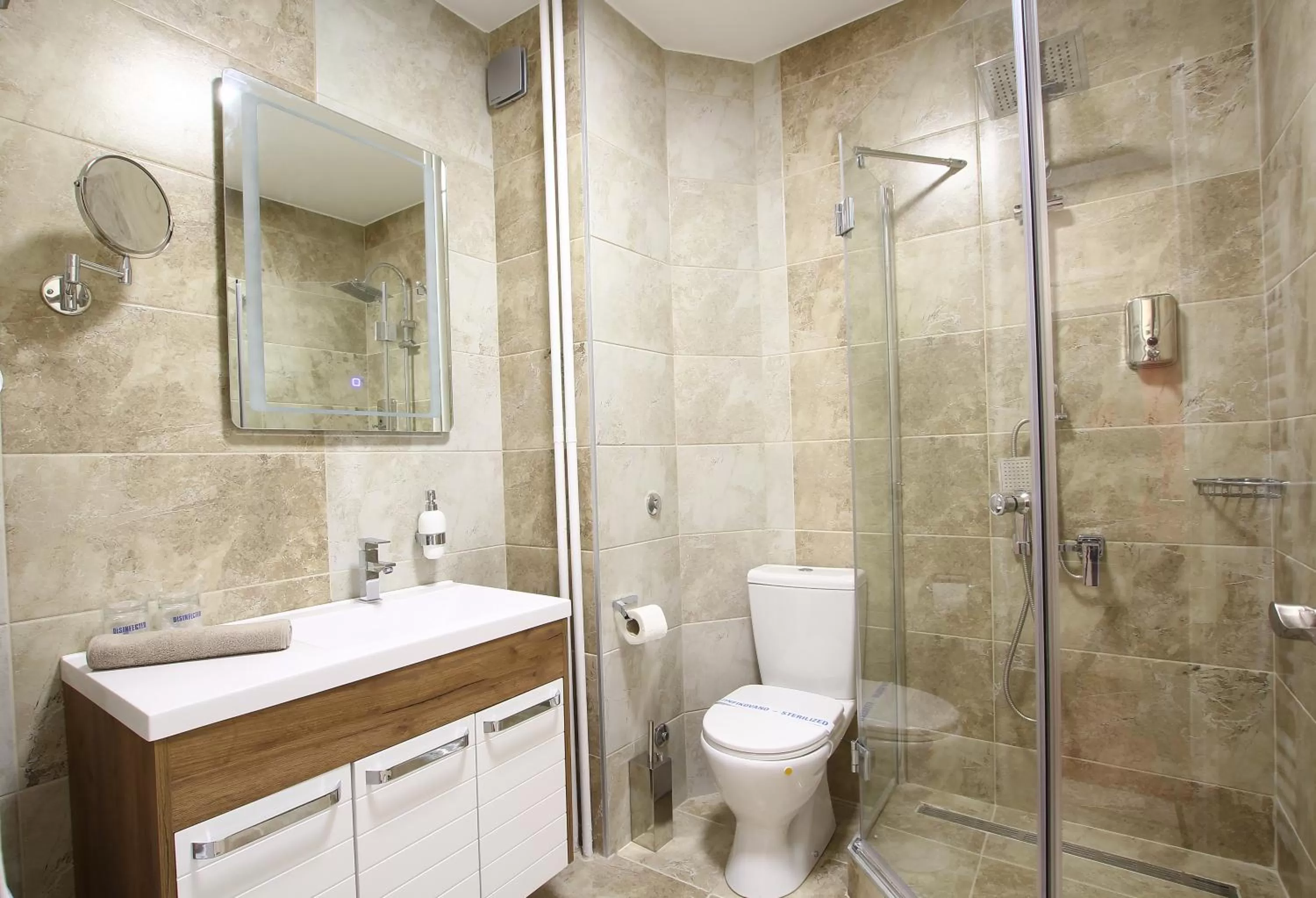 Bathroom in B&B Galeb