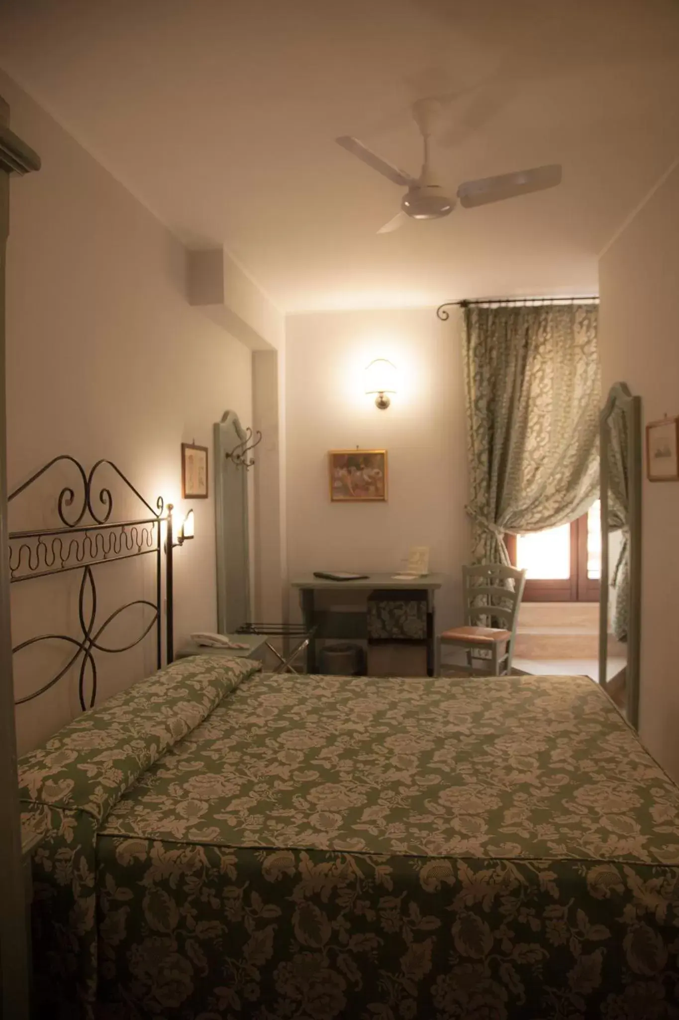 Photo of the whole room, Bed in Hotel Il Tiglio