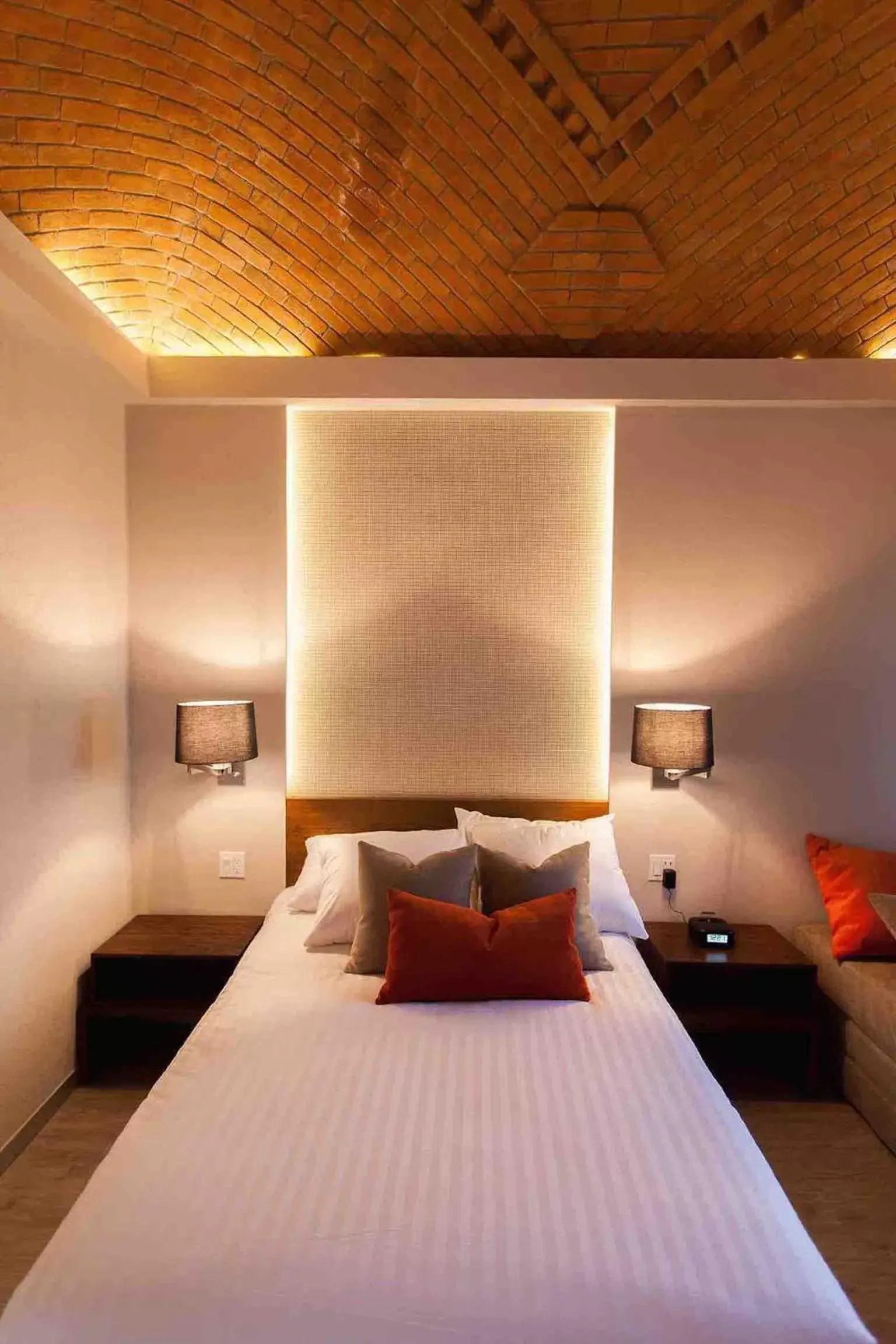 Photo of the whole room, Bed in Othelo Boutique Hotel Mexico