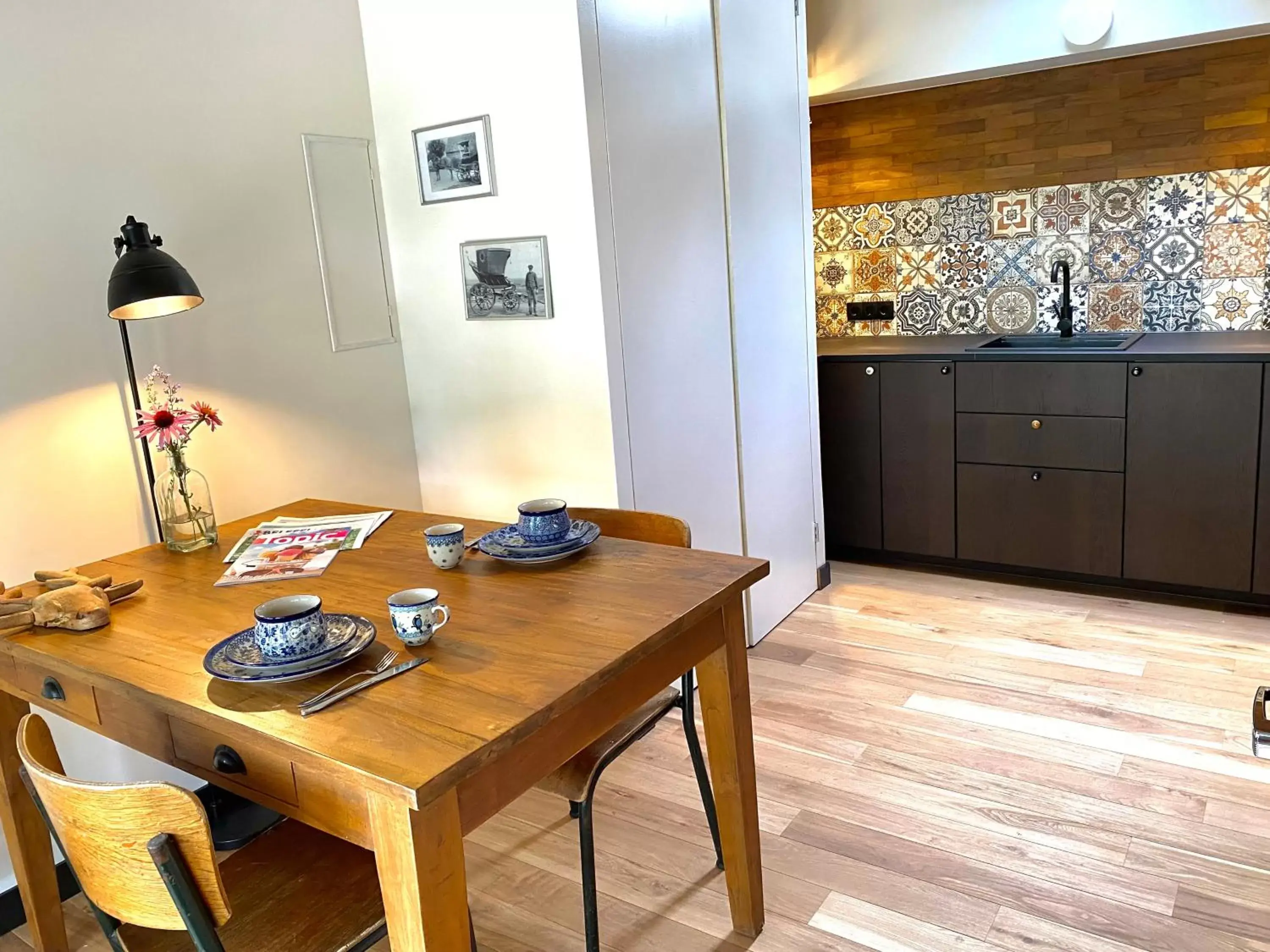 Kitchen or kitchenette, Dining Area in De Heeren Hoeve Carpe Diem