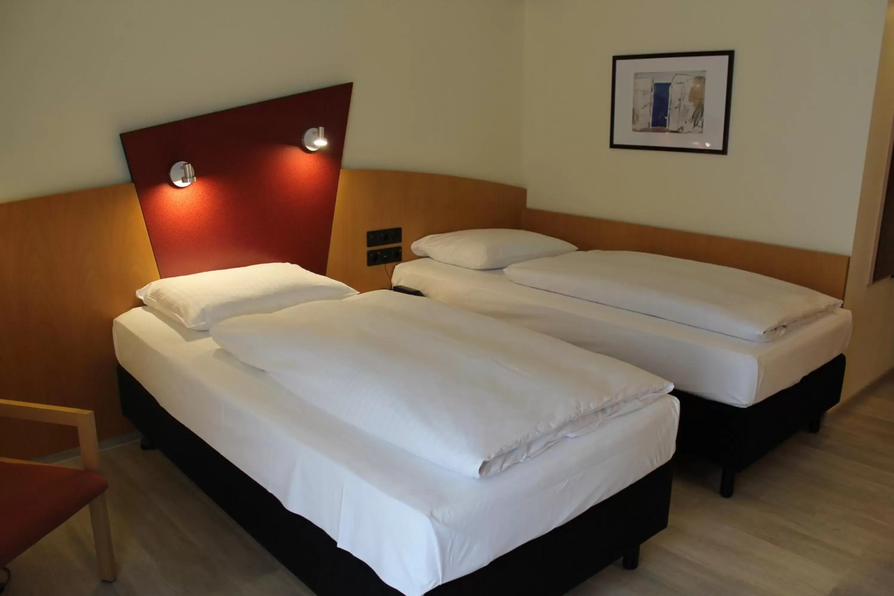 Photo of the whole room, Bed in Arvena Park Hotel