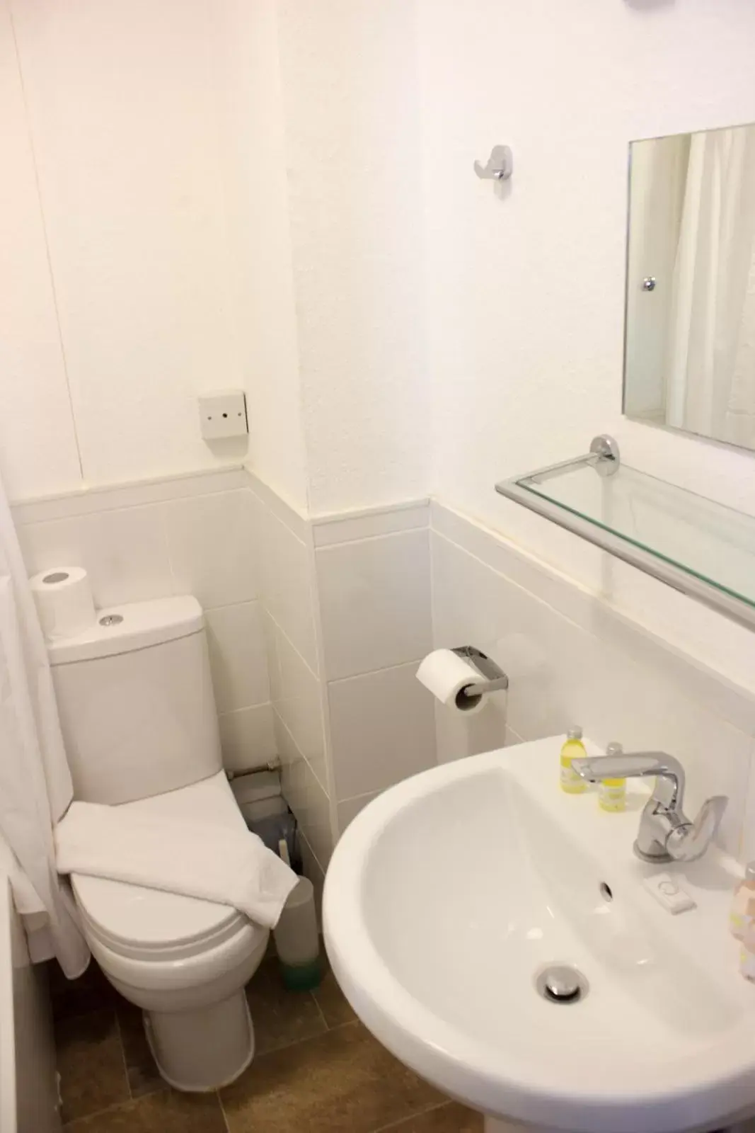 Bathroom in West Rocks Townhouse