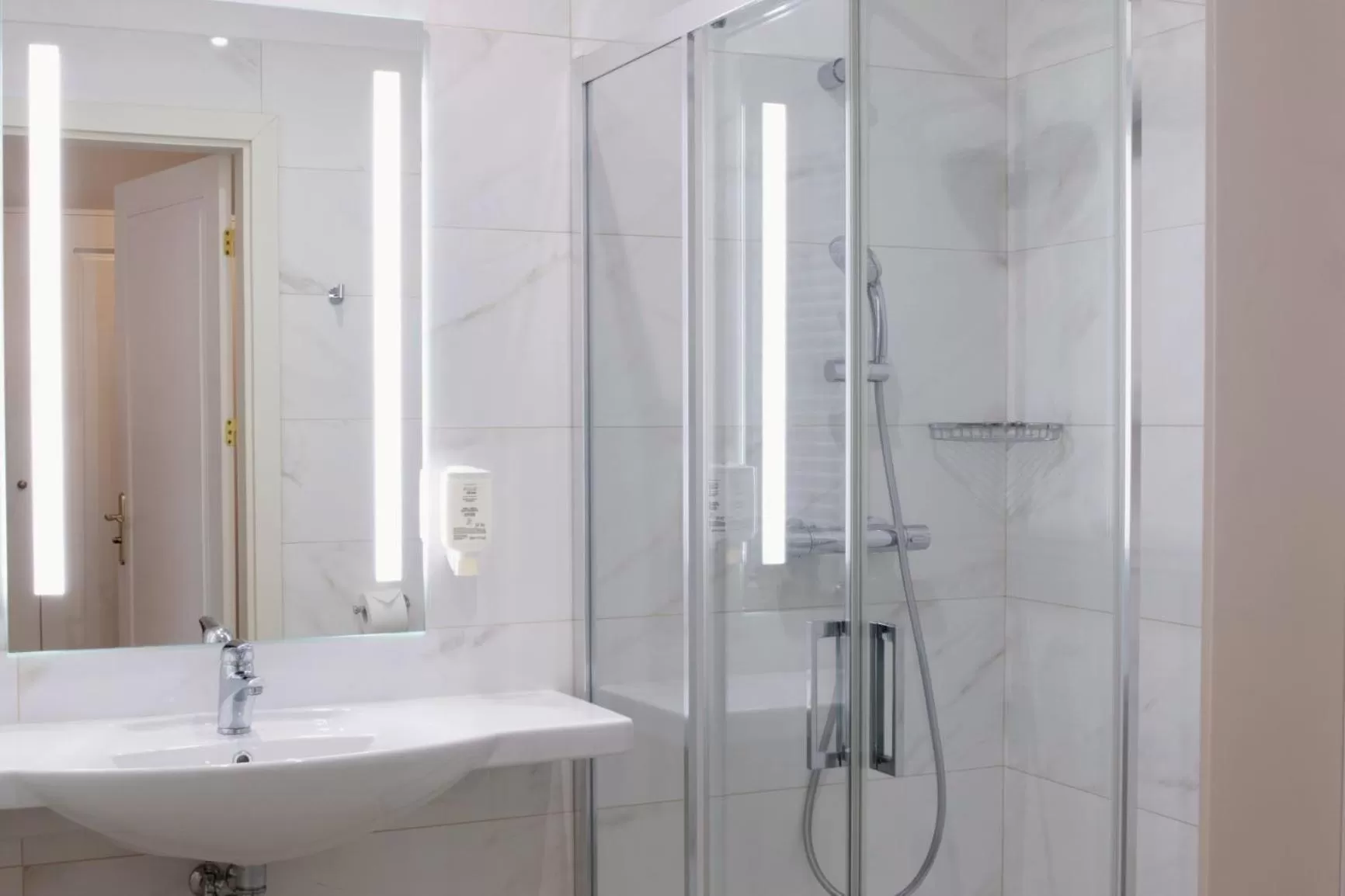 Shower in Klub Sosnowy