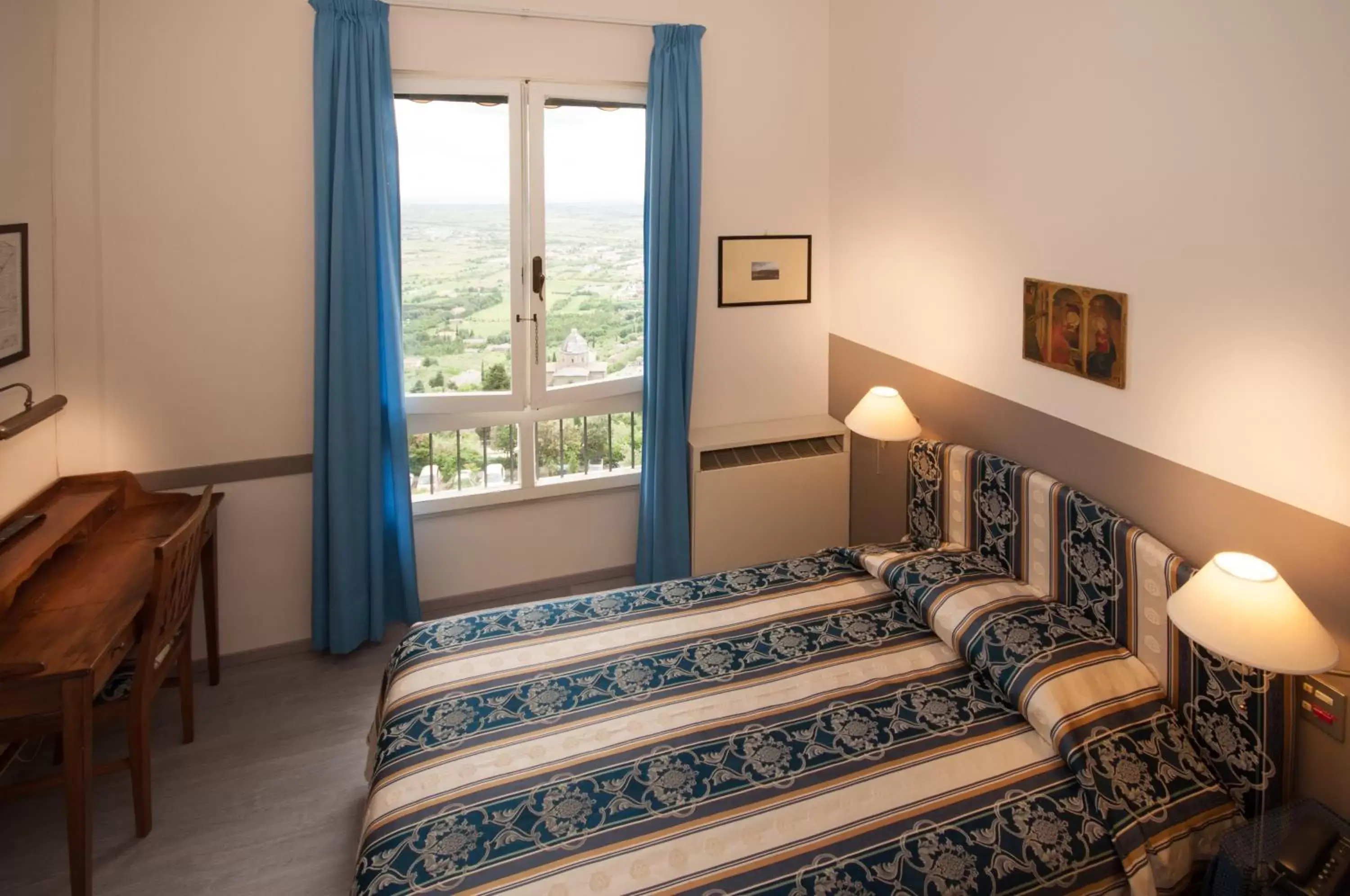 Bedroom, Room Photo in Hotel San Luca