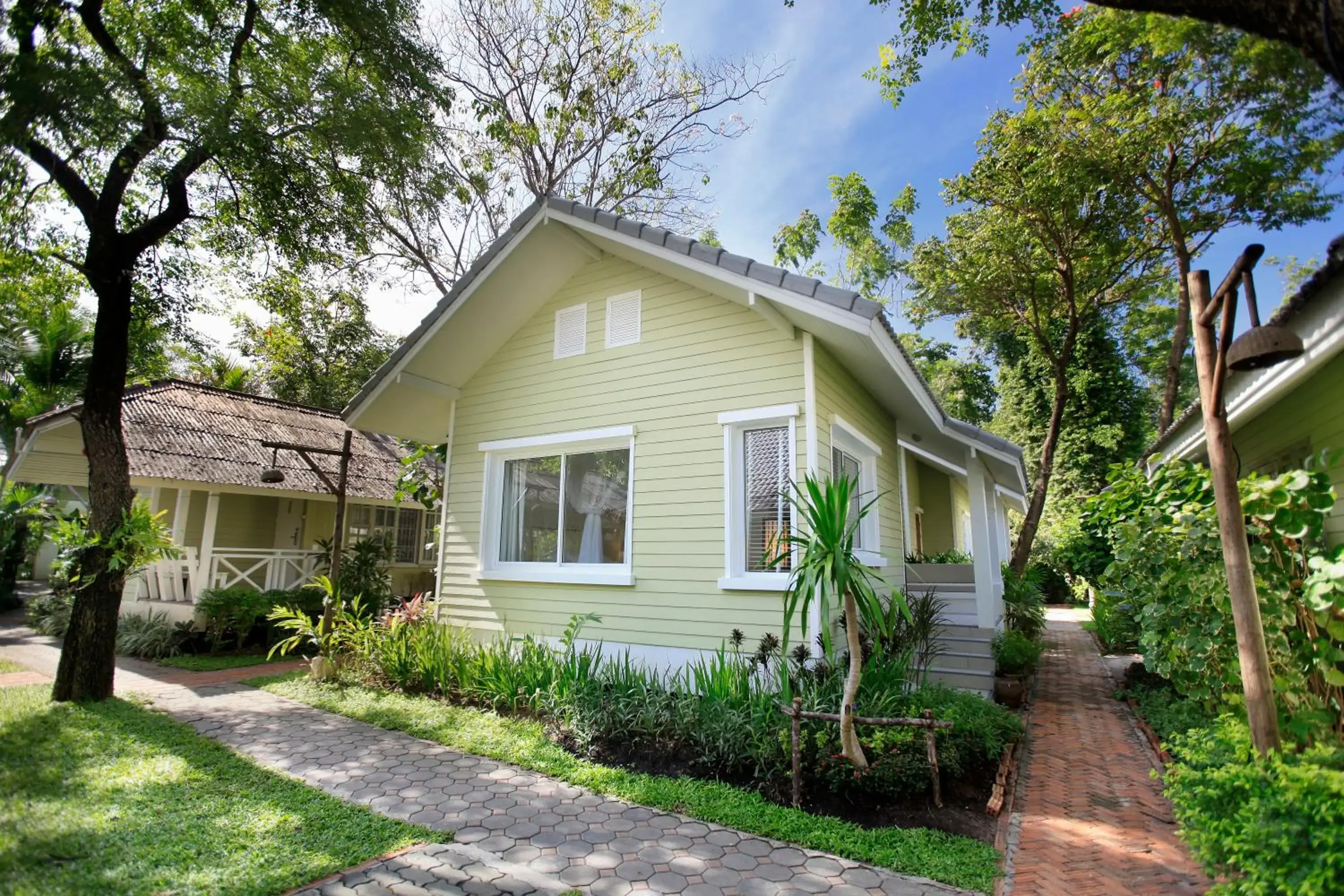 Facade/entrance in King's Garden Resort - SHA Plus Facade/entrance in King's Garden Resort - SHA Plus