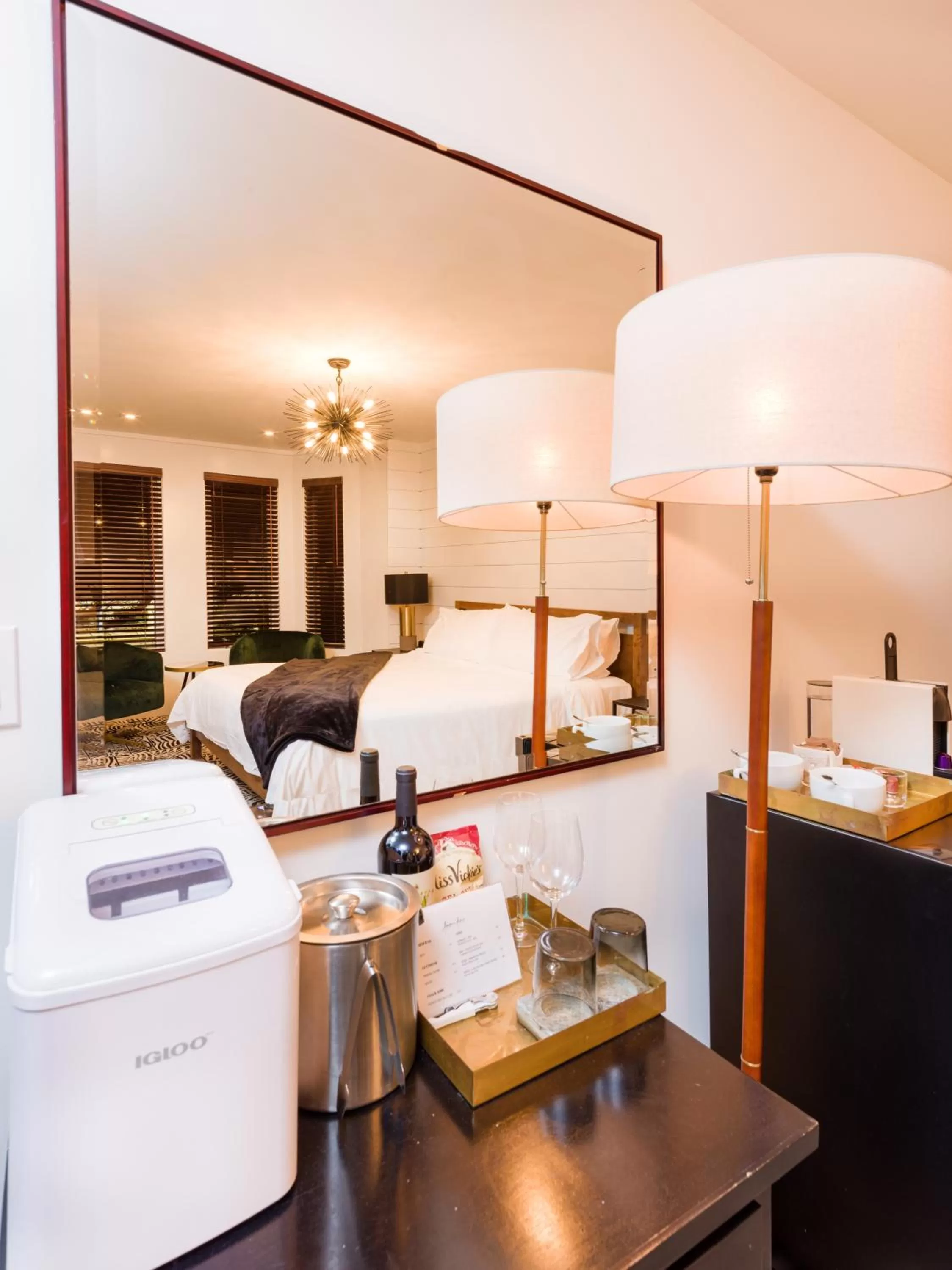 Bed in American Beech Hotel