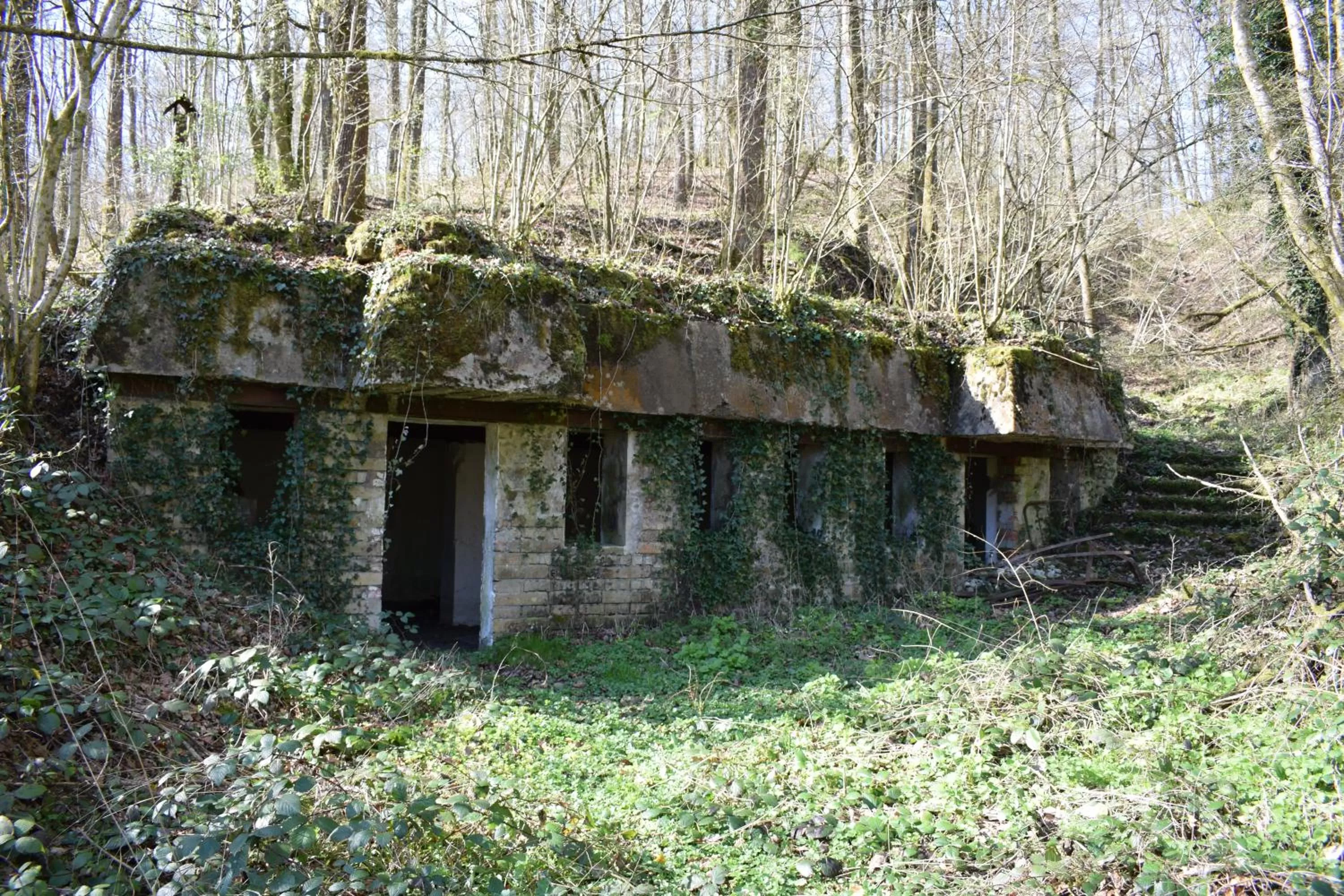 Nearby landmark in 14-18 Meuse-Argonne