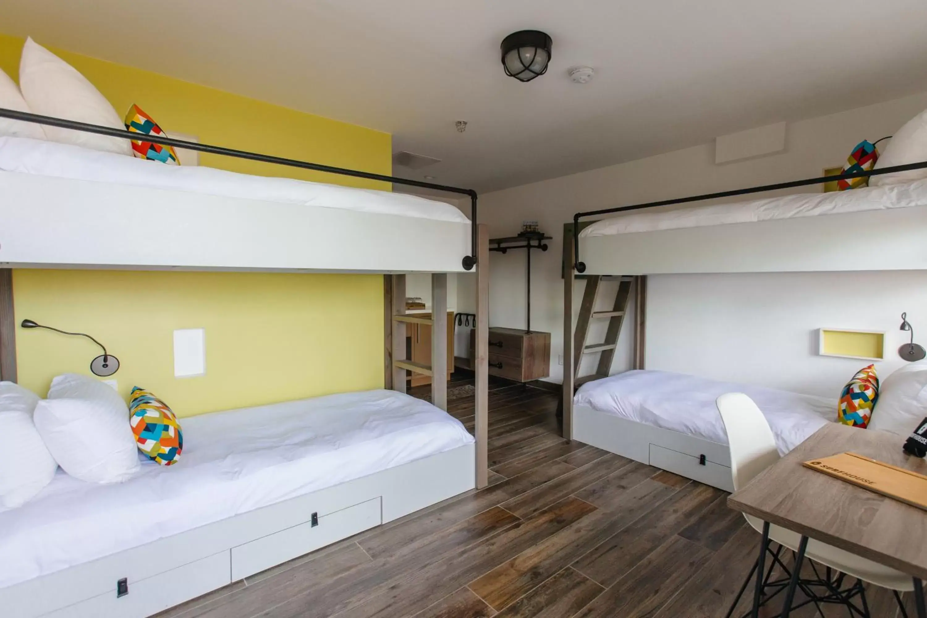 Bunk Bed in Surfhouse