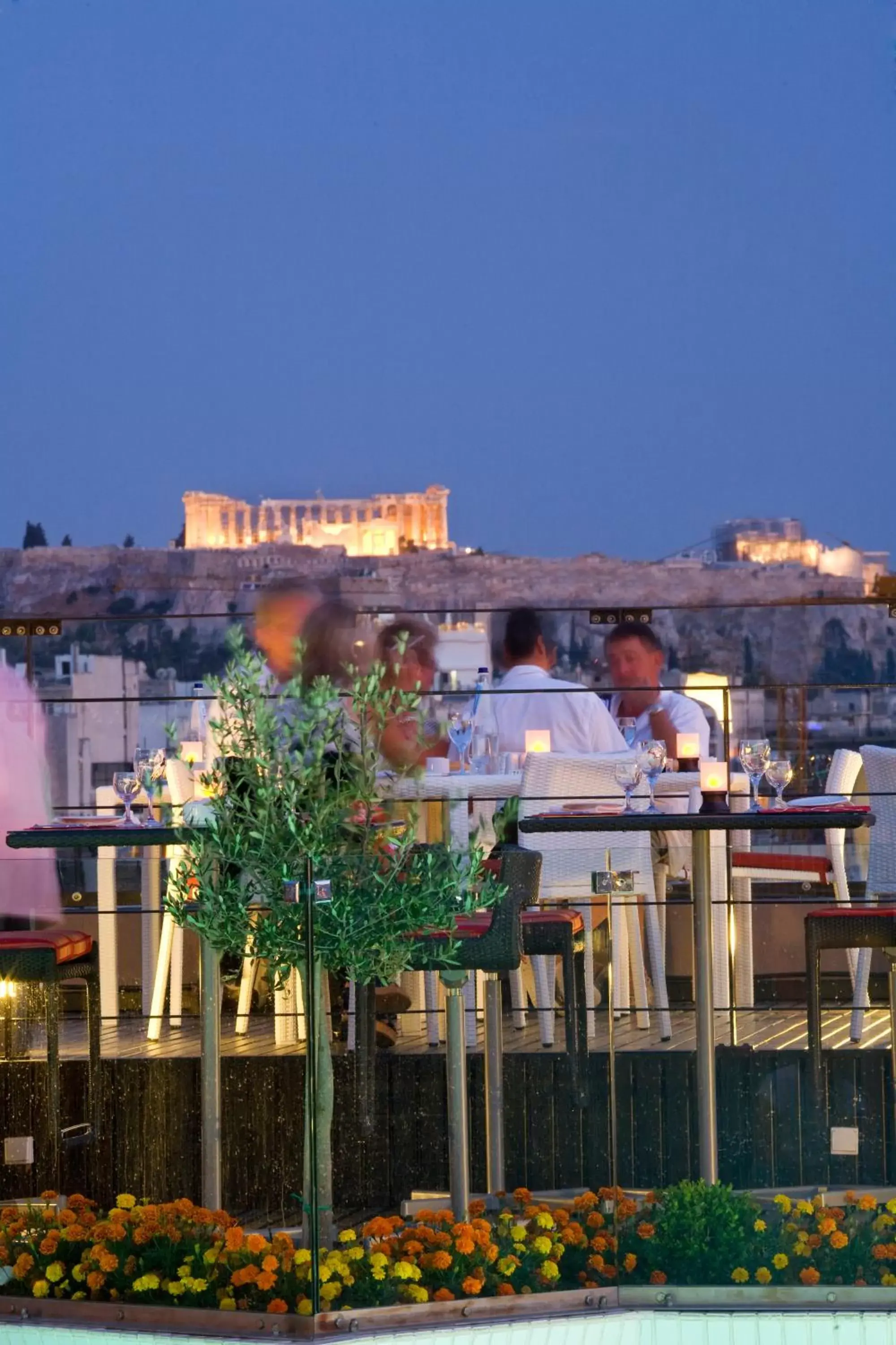 Restaurant/places to eat in Novotel Athens