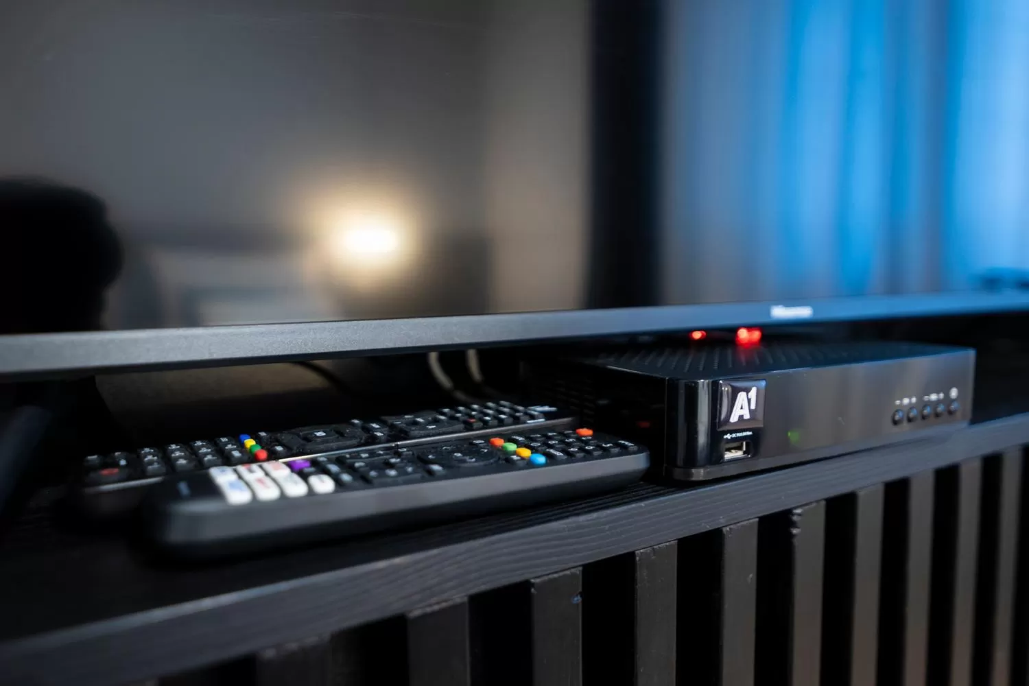 TV and multimedia in Doma Zagreb Aparthotel