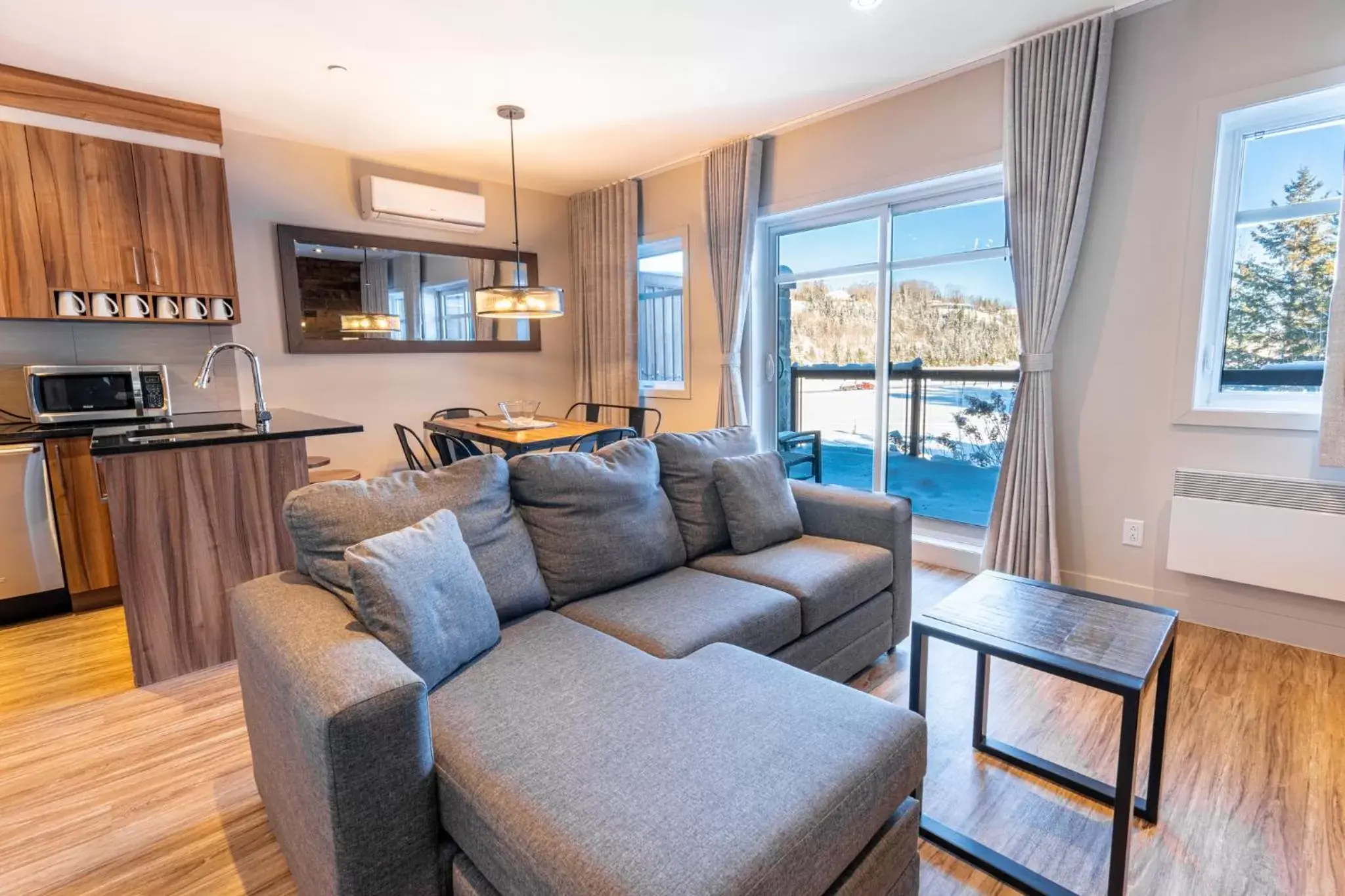 Living room, Seating Area in Le Viking Resort & Marina