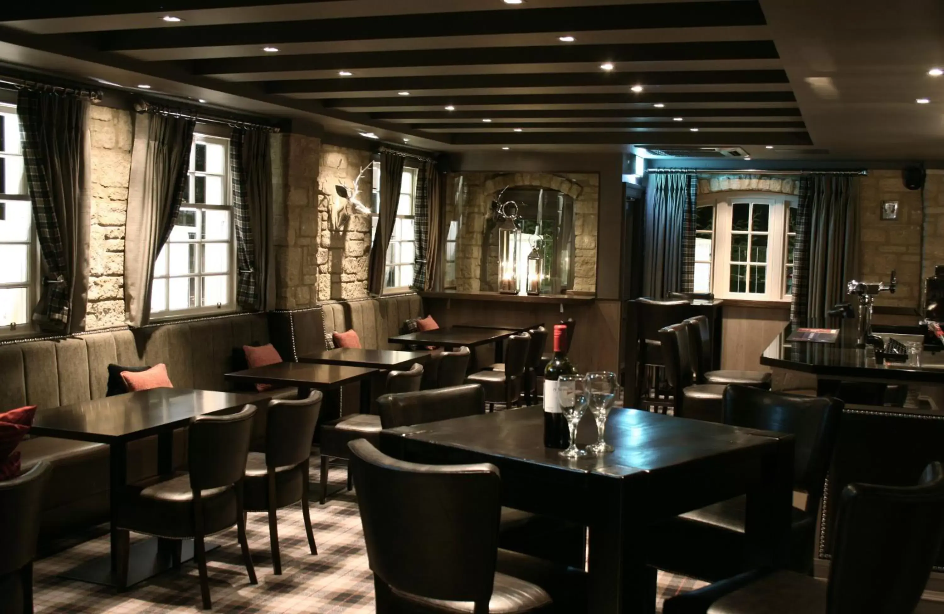 Restaurant/Places to Eat in Best Western Eglinton Arms Hotel