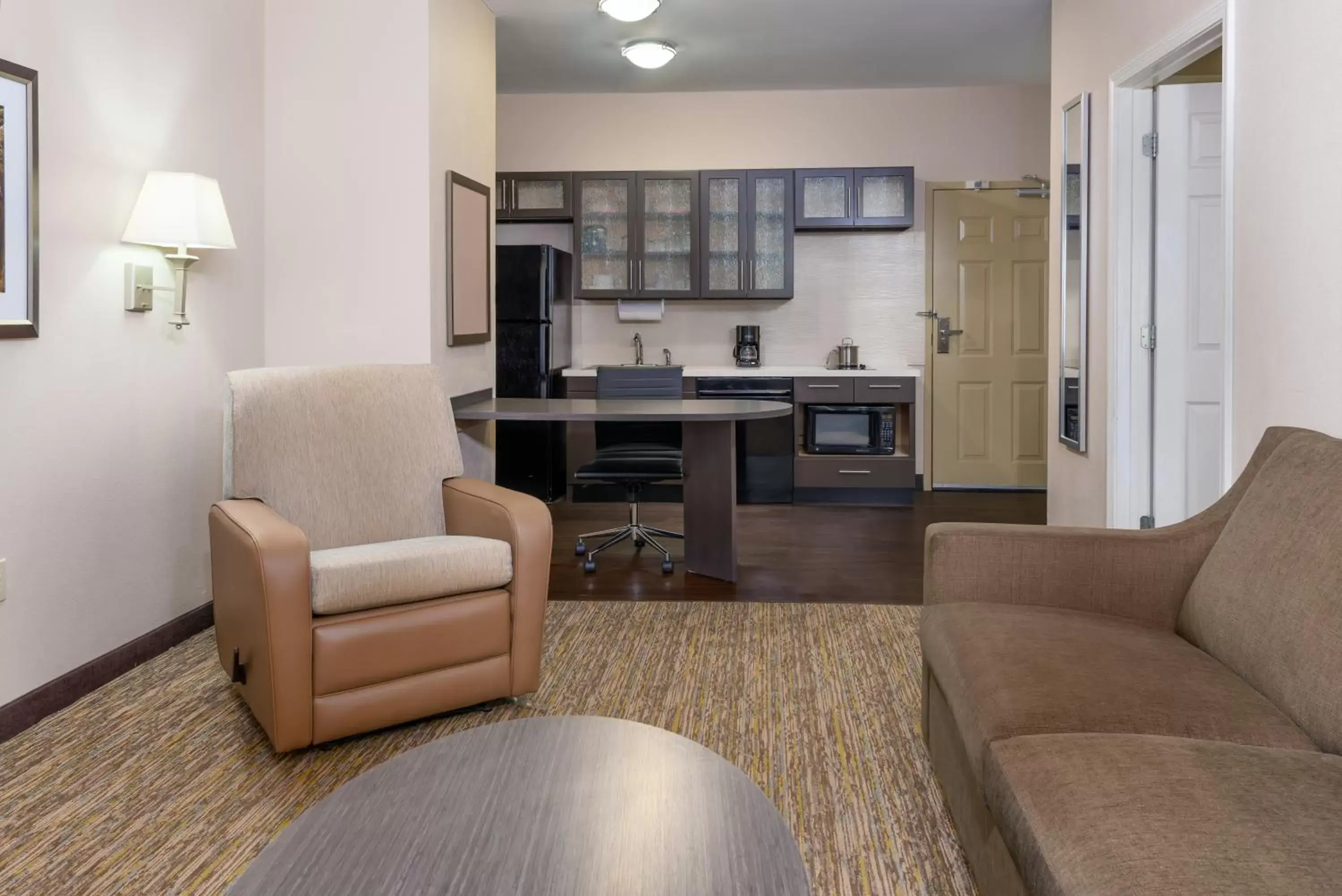 Kitchen or kitchenette, Seating Area in Candlewood Suites Athens, an IHG Hotel