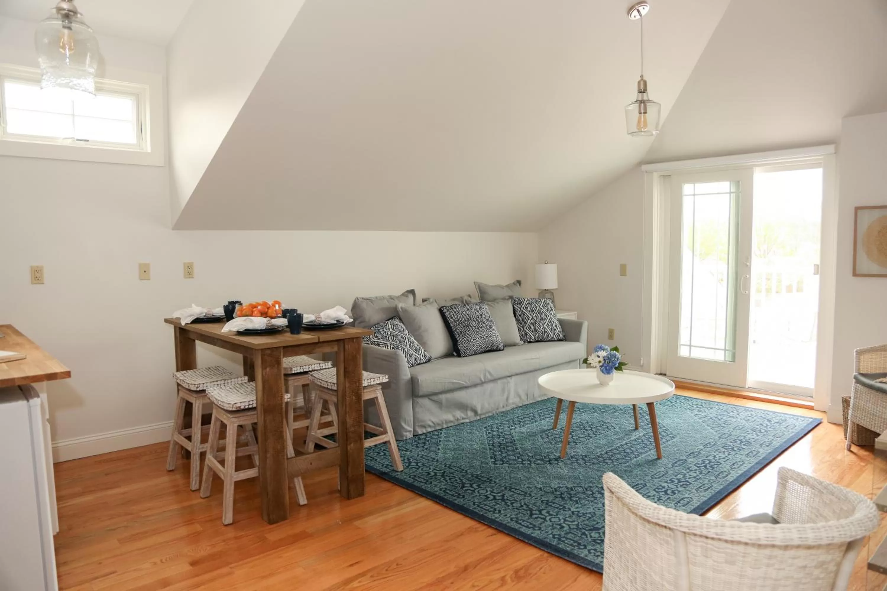 Living room, Seating Area in The Sea Breeze Inn