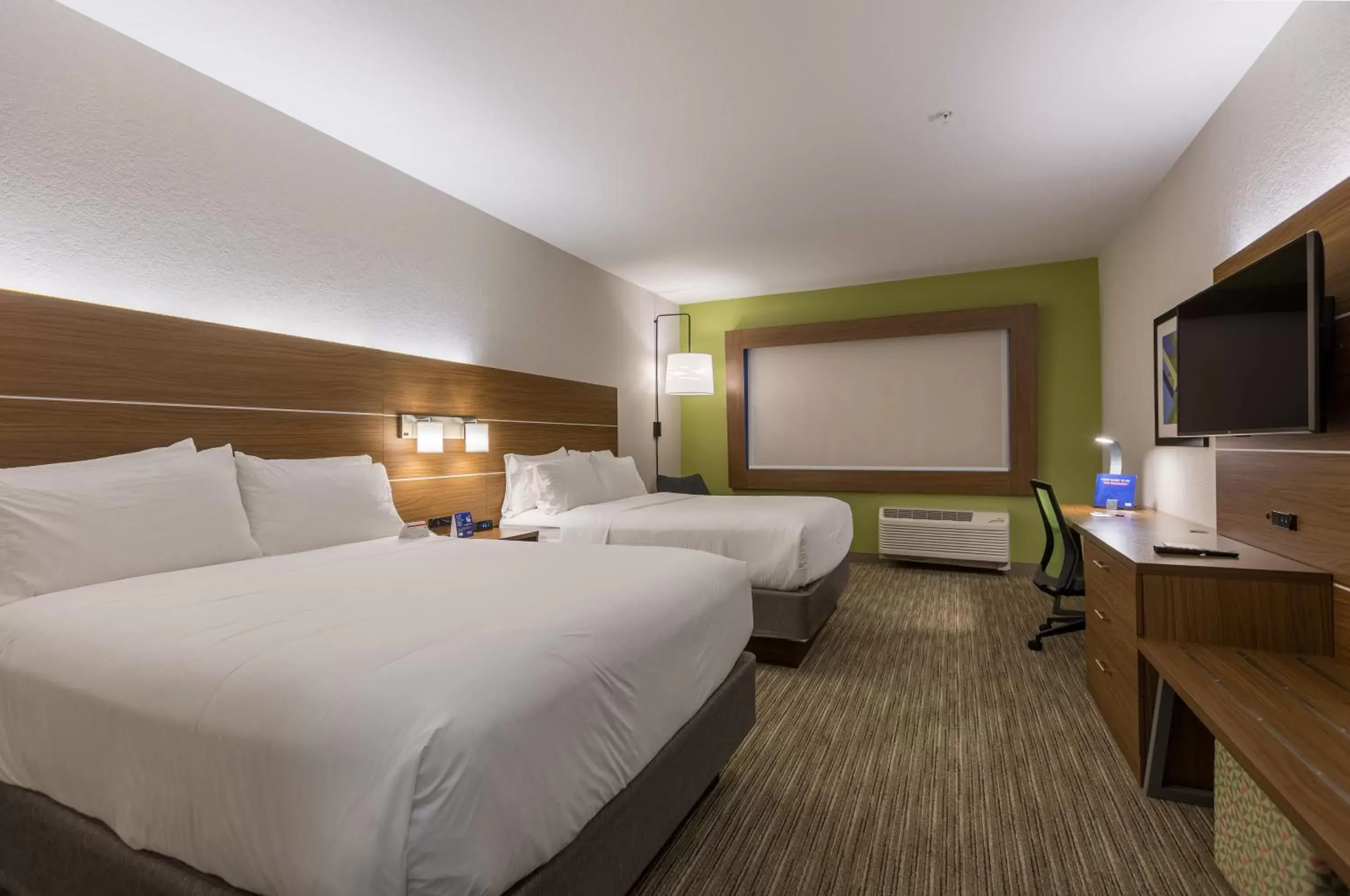 Bedroom, Bed in Holiday Inn Express & Suites - San Marcos South, an IHG Hotel