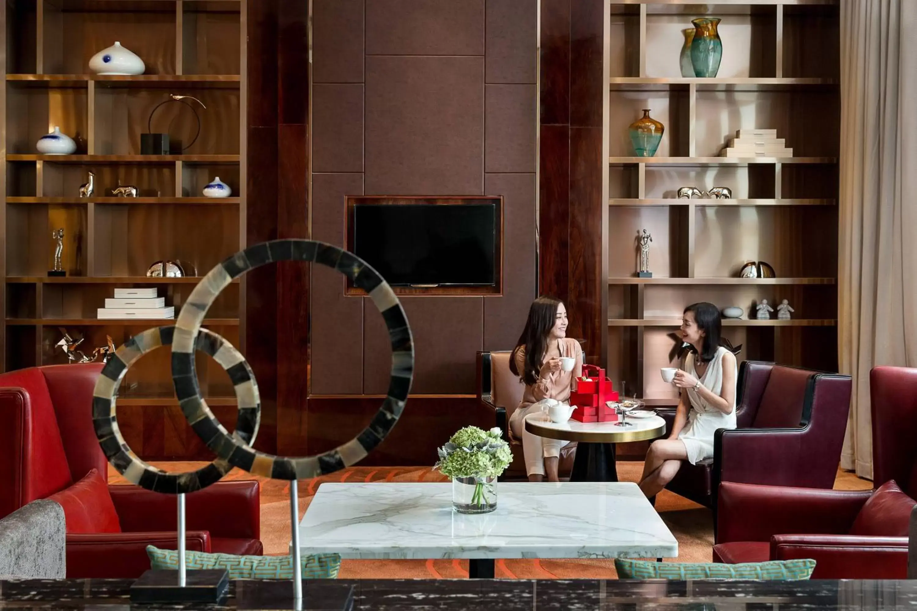Lounge or bar in Shunde Marriott Hotel