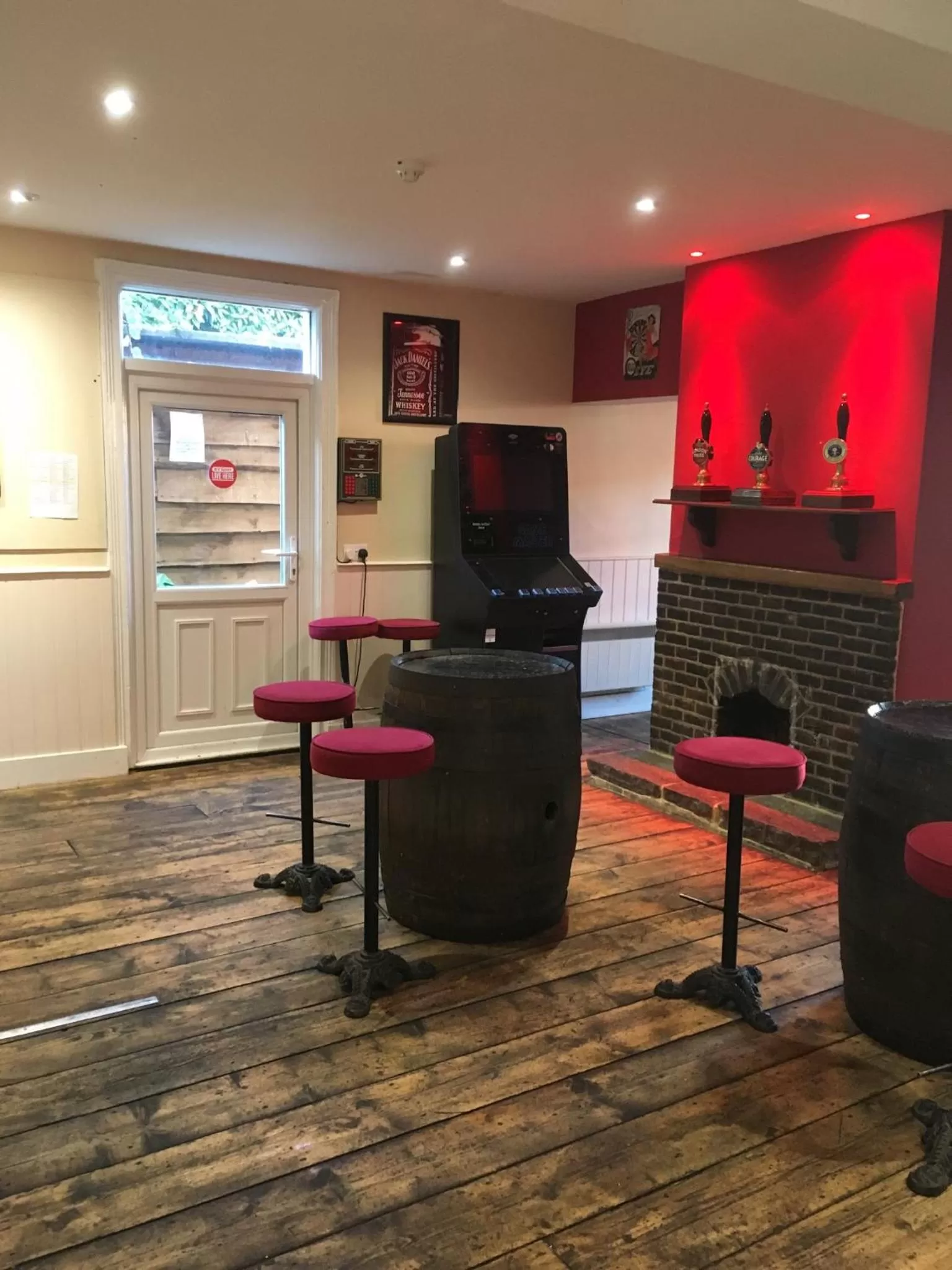 The White Hart pub and rooms