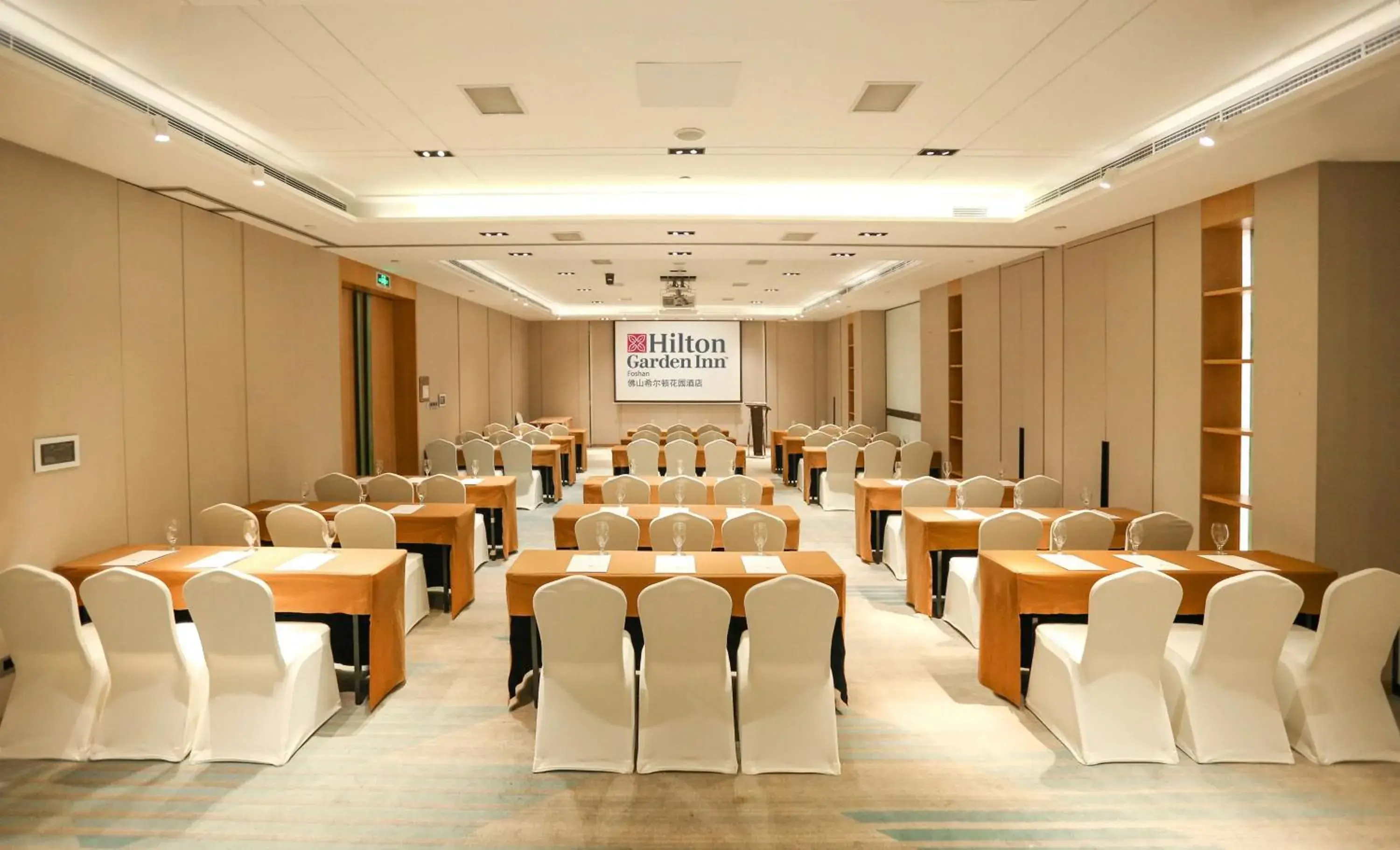 Meeting/conference room in Hilton Garden Inn Foshan