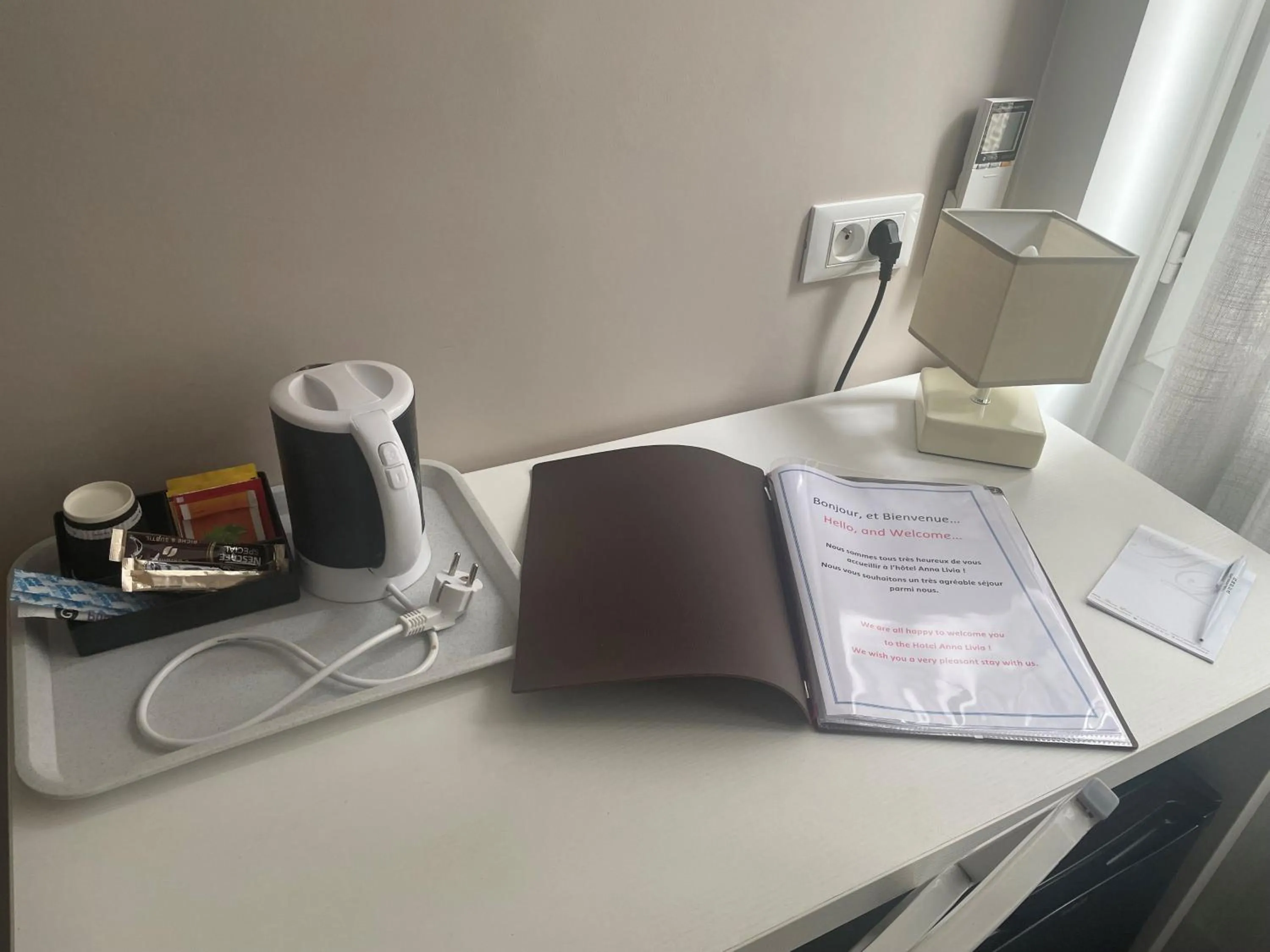 Photo of the whole room in Hôtel Anna Livia