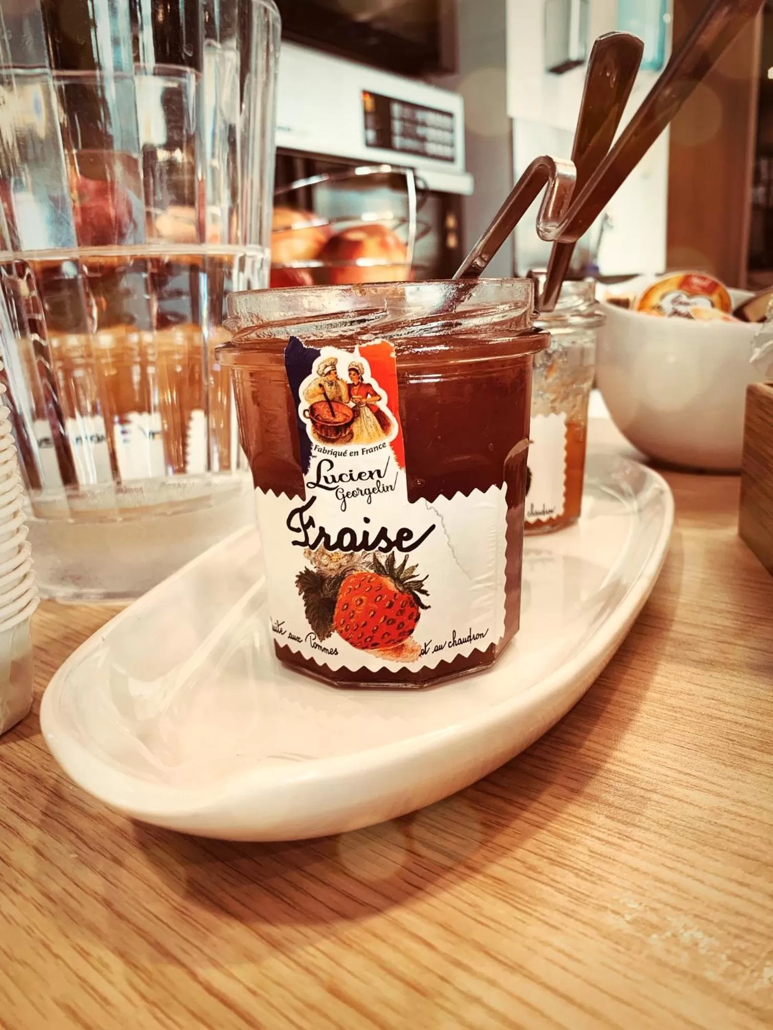 Buffet breakfast in B&B HOTEL Montargis-Amilly