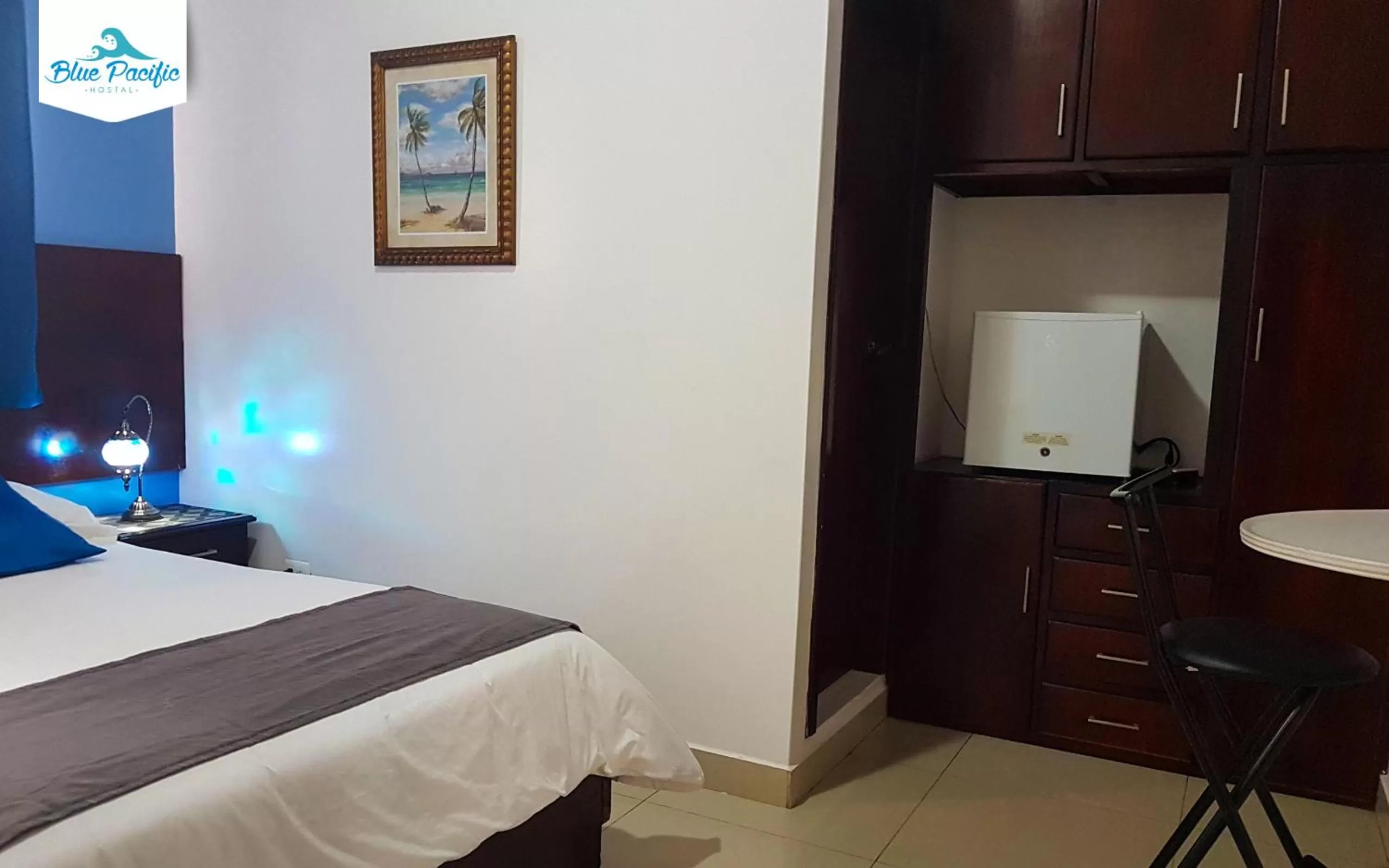 Bedroom, Bed in Hostal Blue Pacific