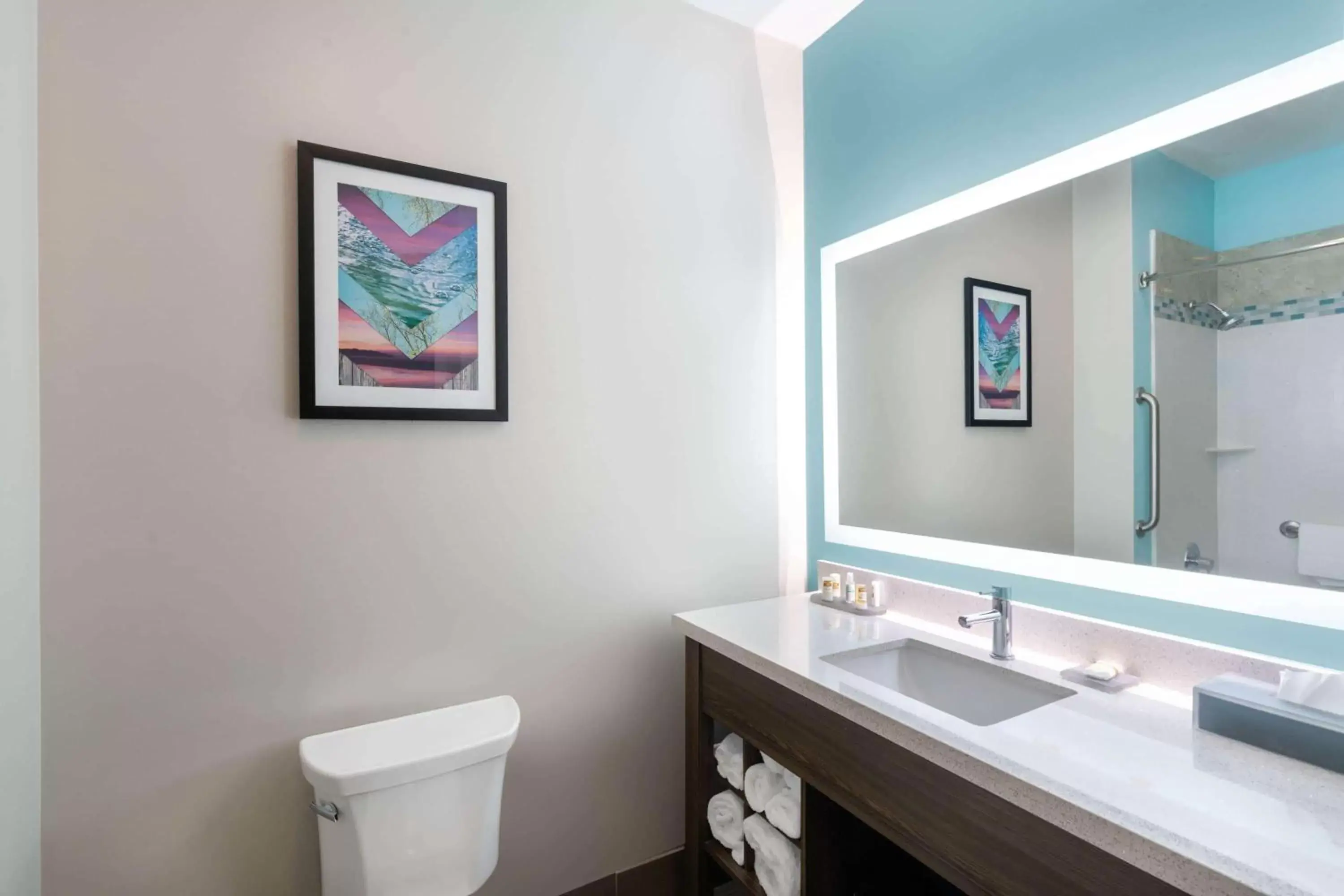 Bathroom in La Quinta by Wyndham Forsyth