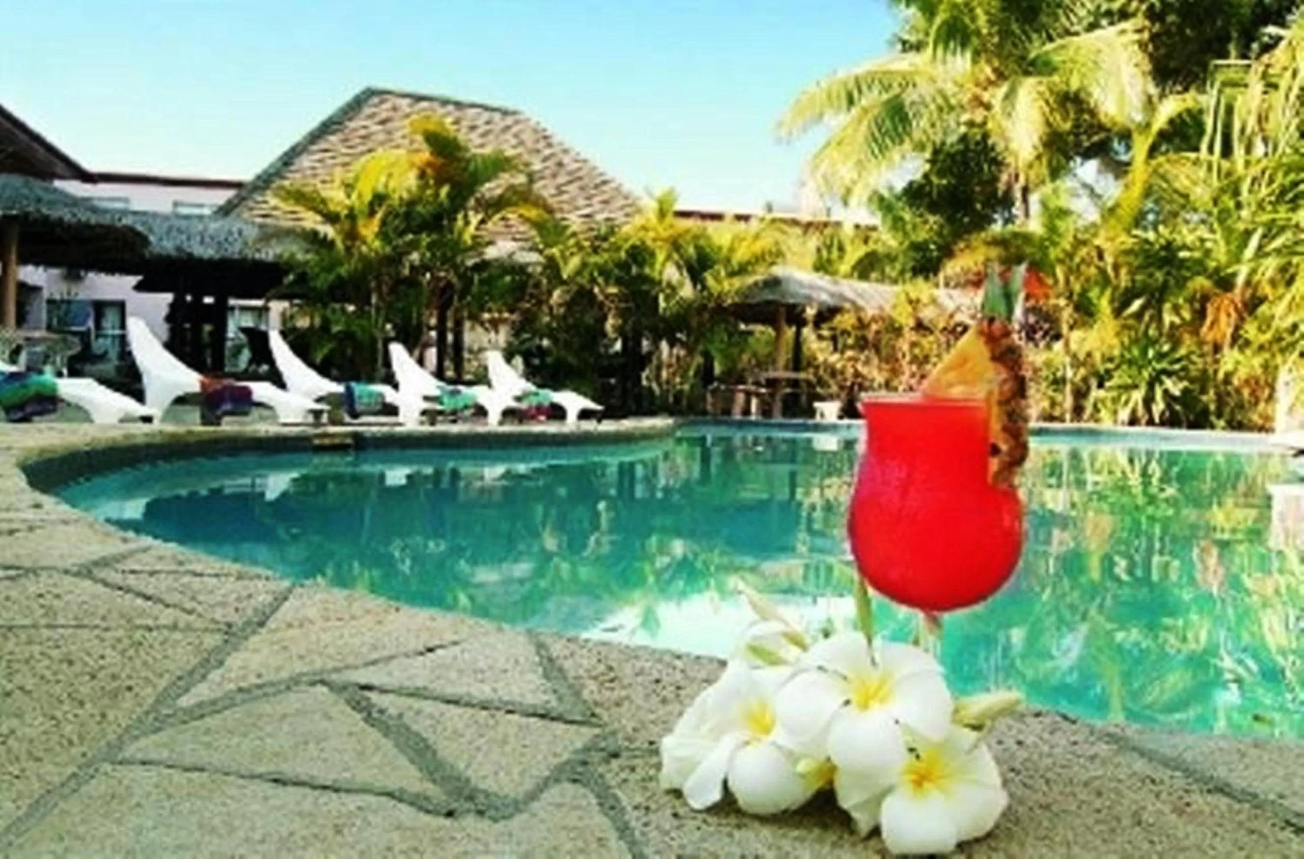 Swimming pool in Capricorn International Hotel