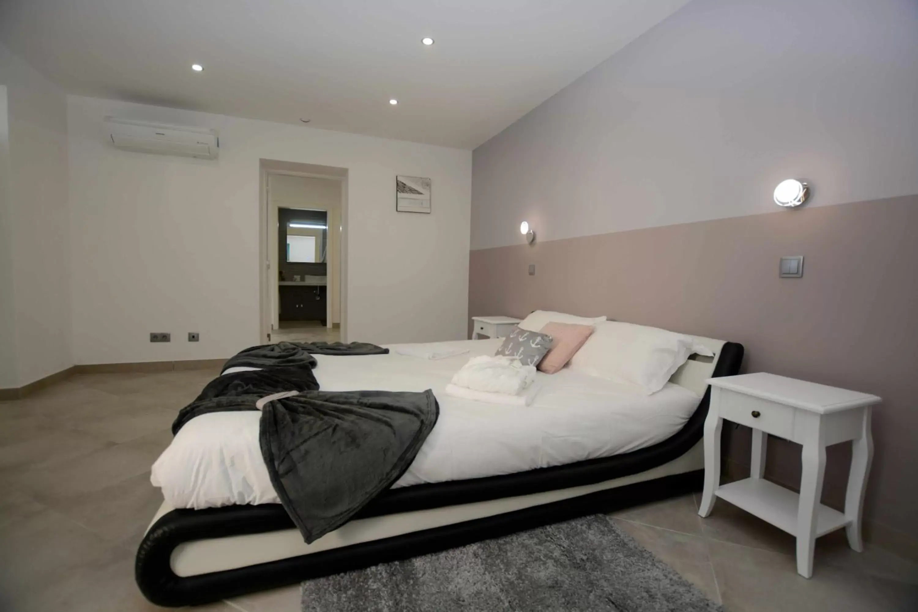 Two-Bedroom Suite in Carvoeiro B&B and SPA