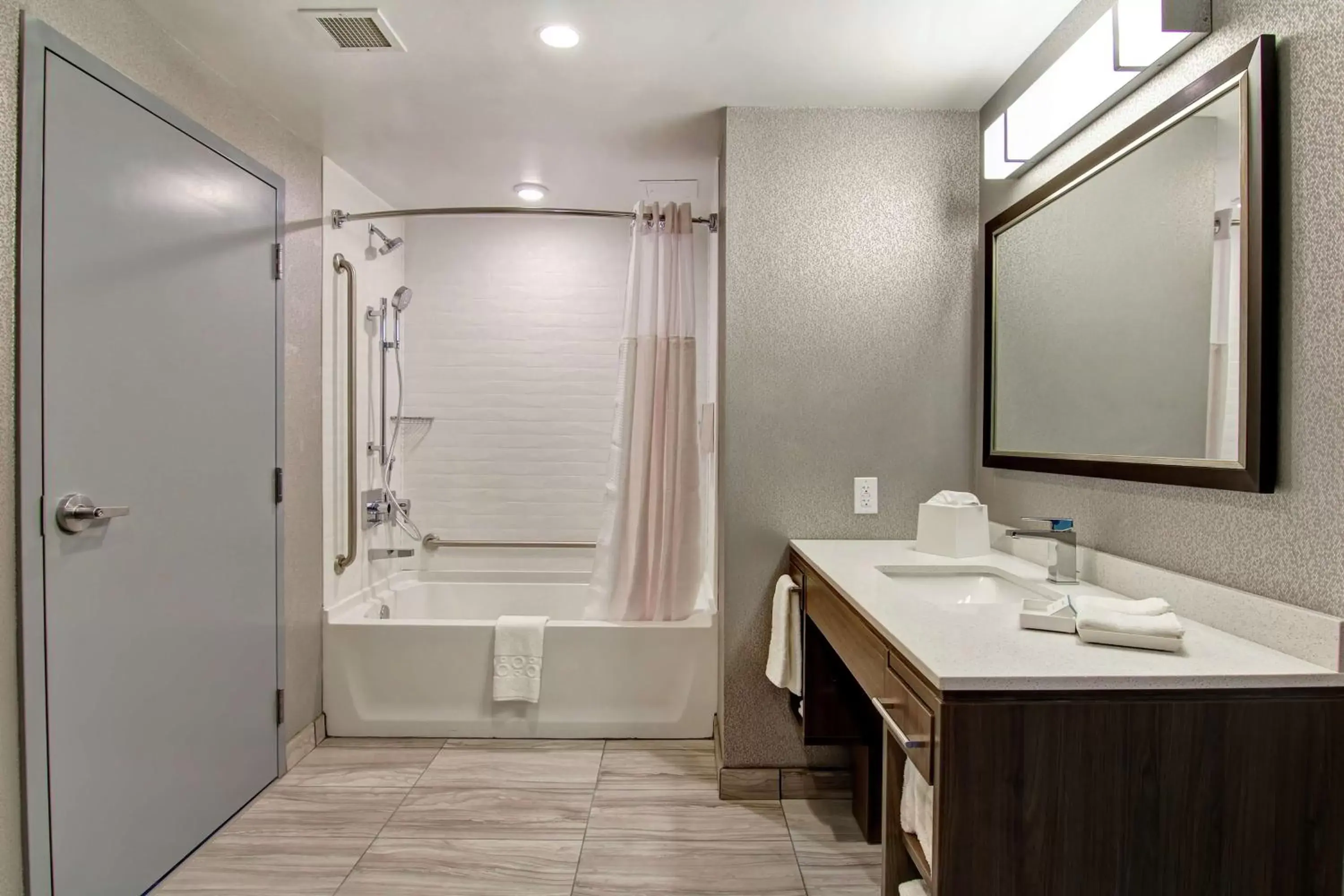 Bathroom in Home2 Suites By Hilton Edmonton South