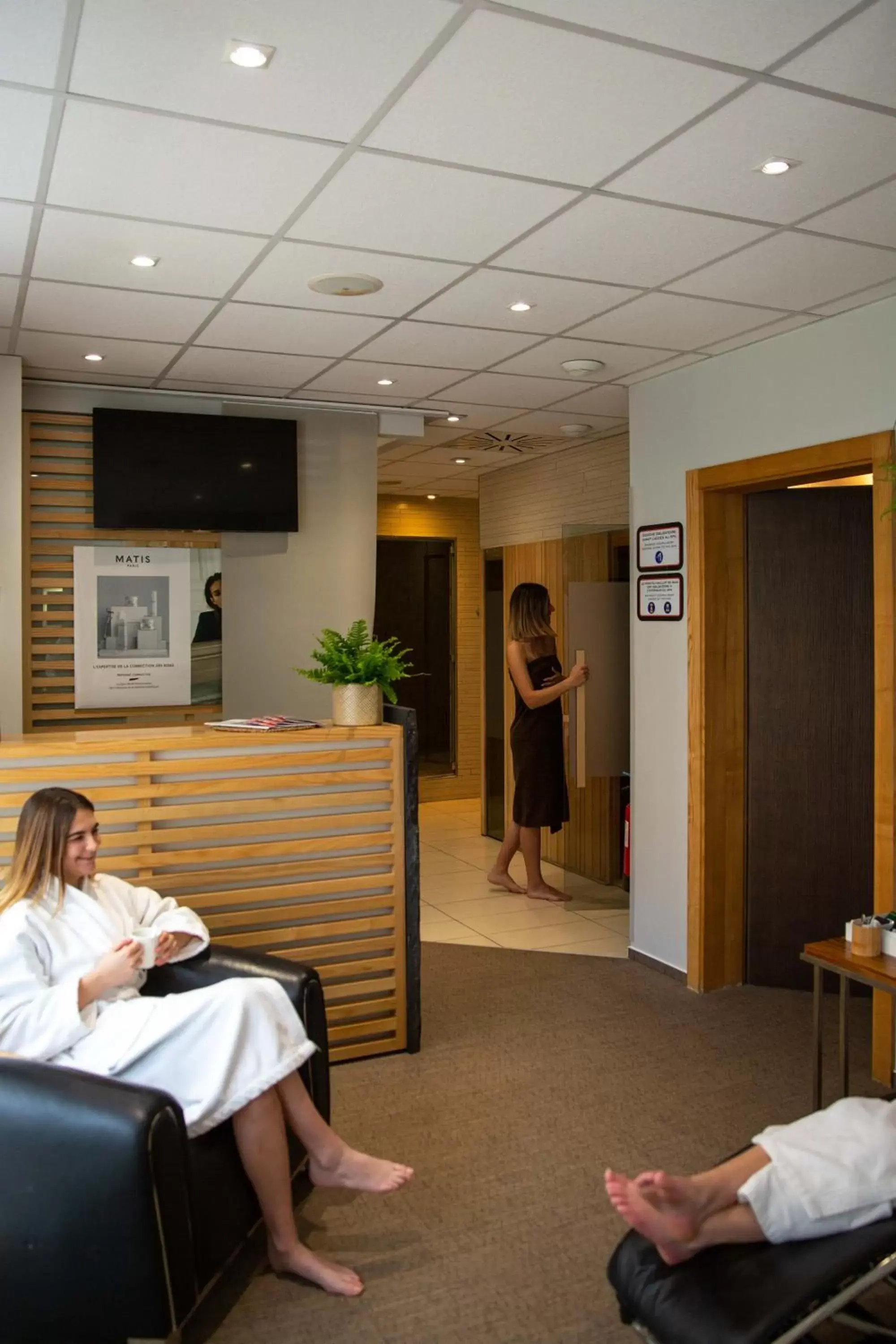 Spa and wellness centre/facilities, Guests in Hôtel et Spa La Villa K - Basel Airport