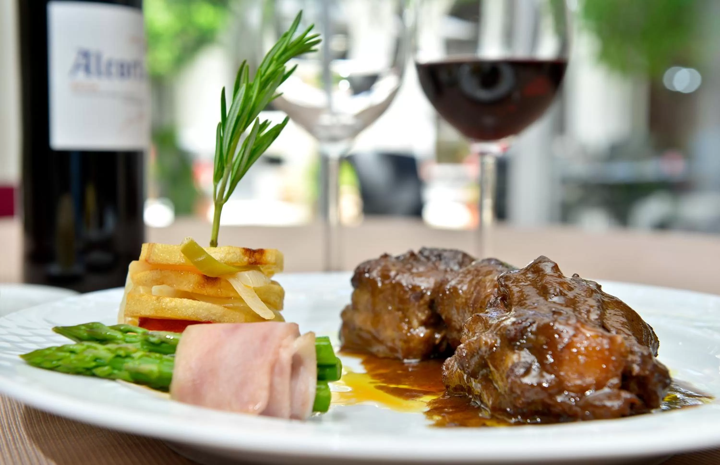 Restaurant/places to eat in Alborán Algeciras